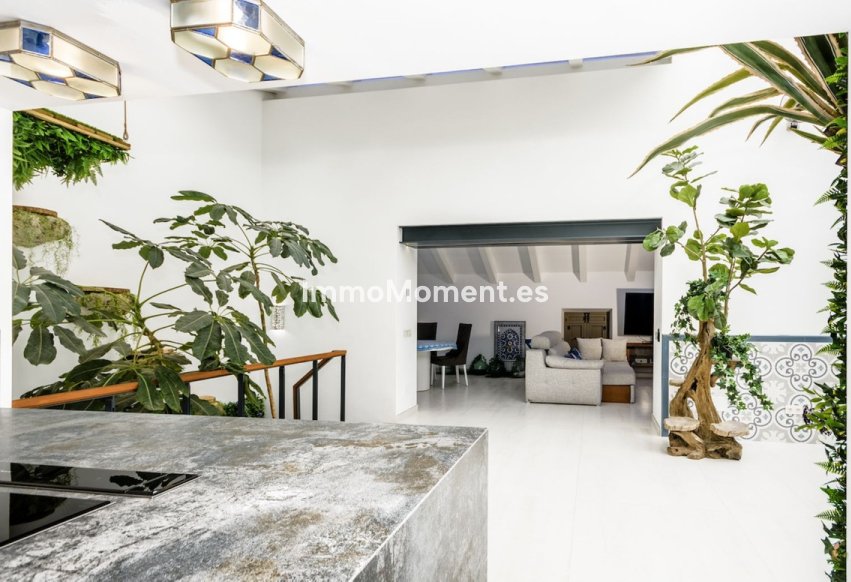 Bestaande woning - Rijtjeshuis - Estepona  - Estepona Centro