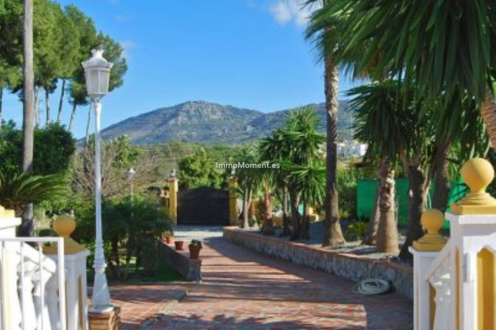 Bestaande woning - Villa - Binnenland  - Alhaurín de la Torre