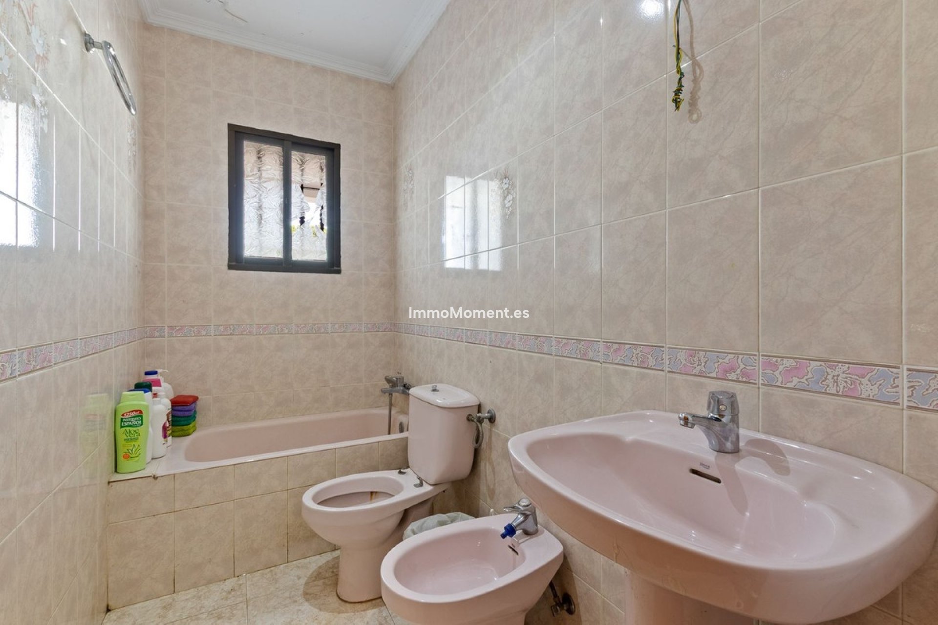 Bestaande woning - Villa - Binnenland  - Alhaurín de la Torre