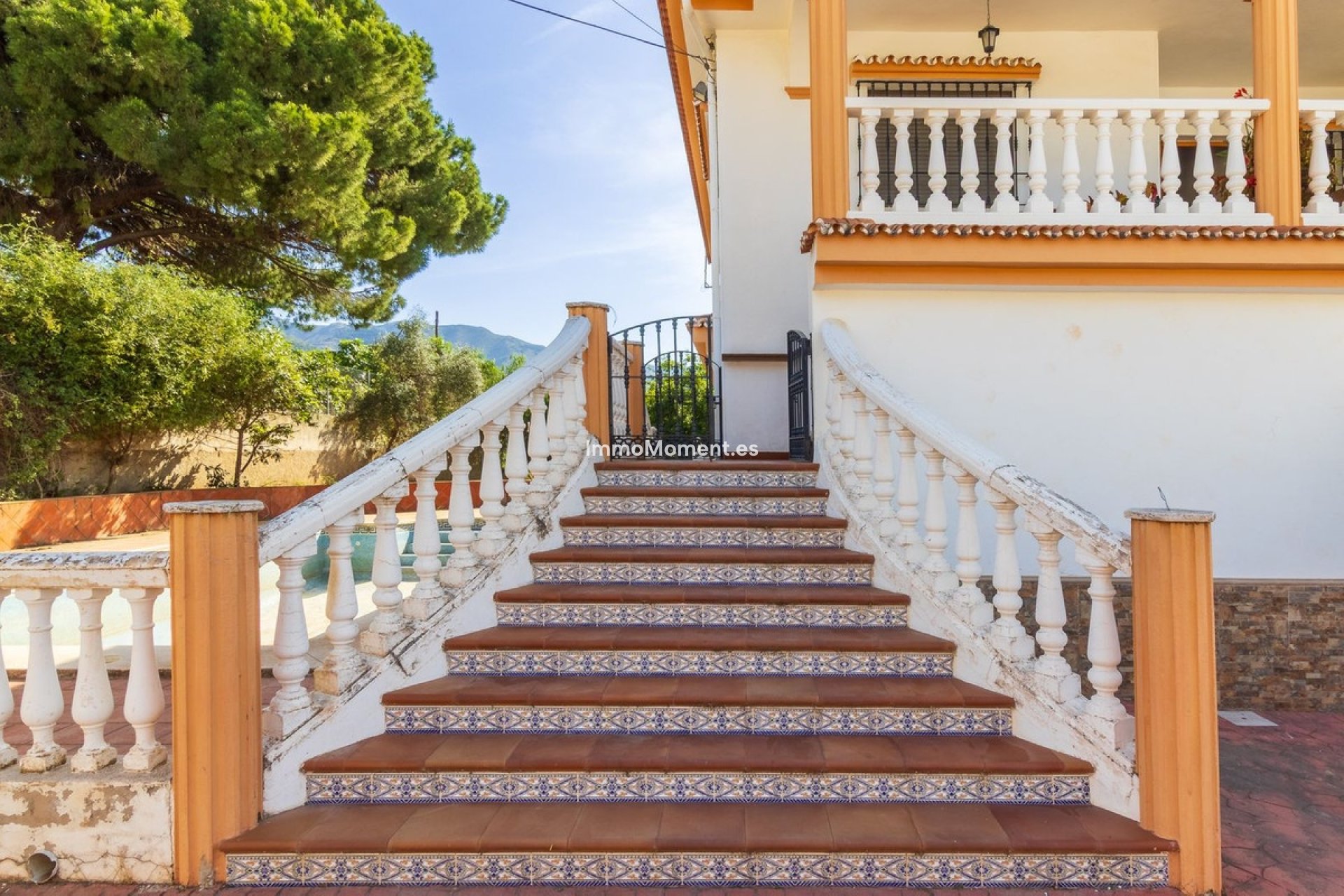 Bestaande woning - Villa - Binnenland  - Alhaurín de la Torre