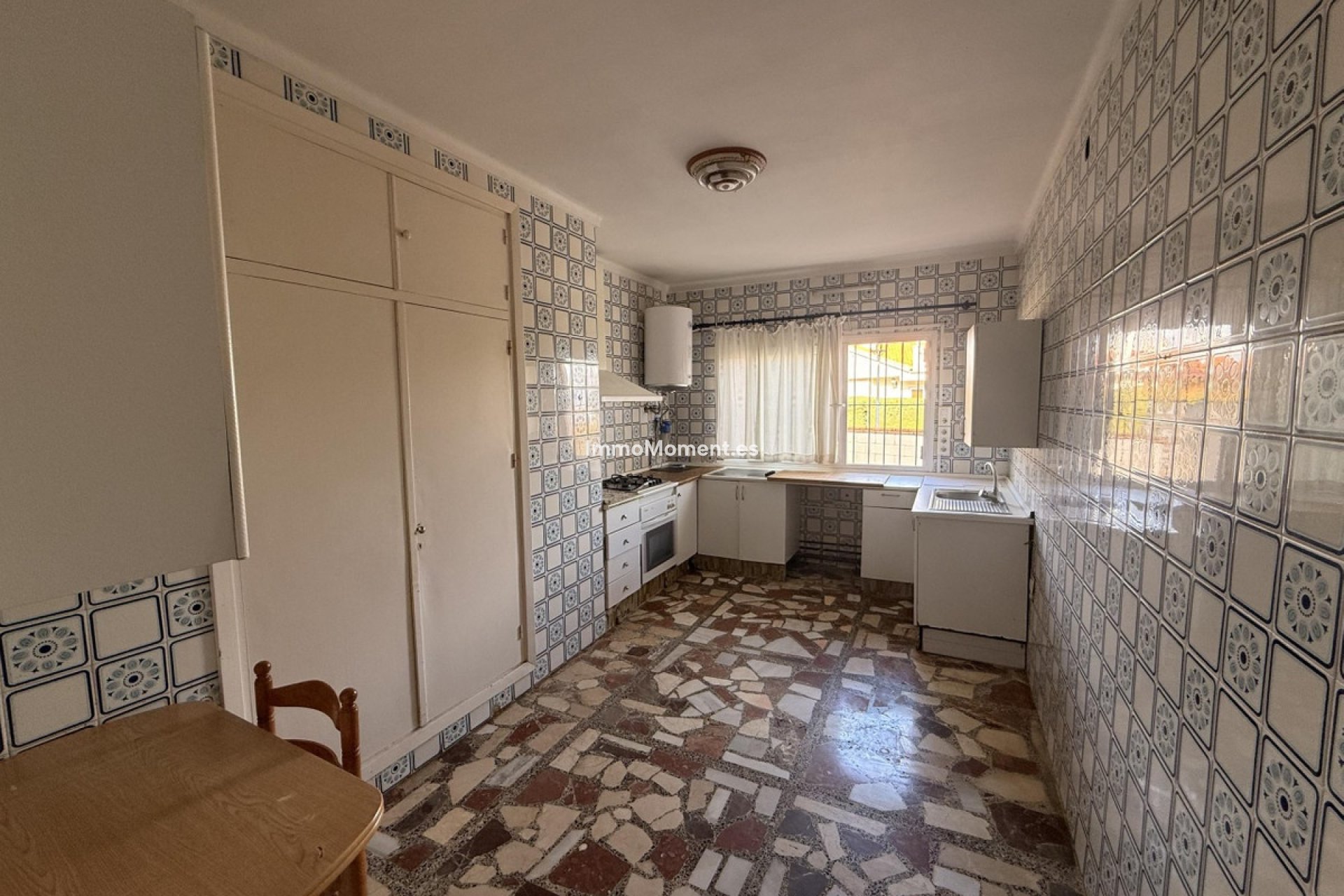 Bestaande woning - Villa - Binnenland  - Alhaurín de la Torre