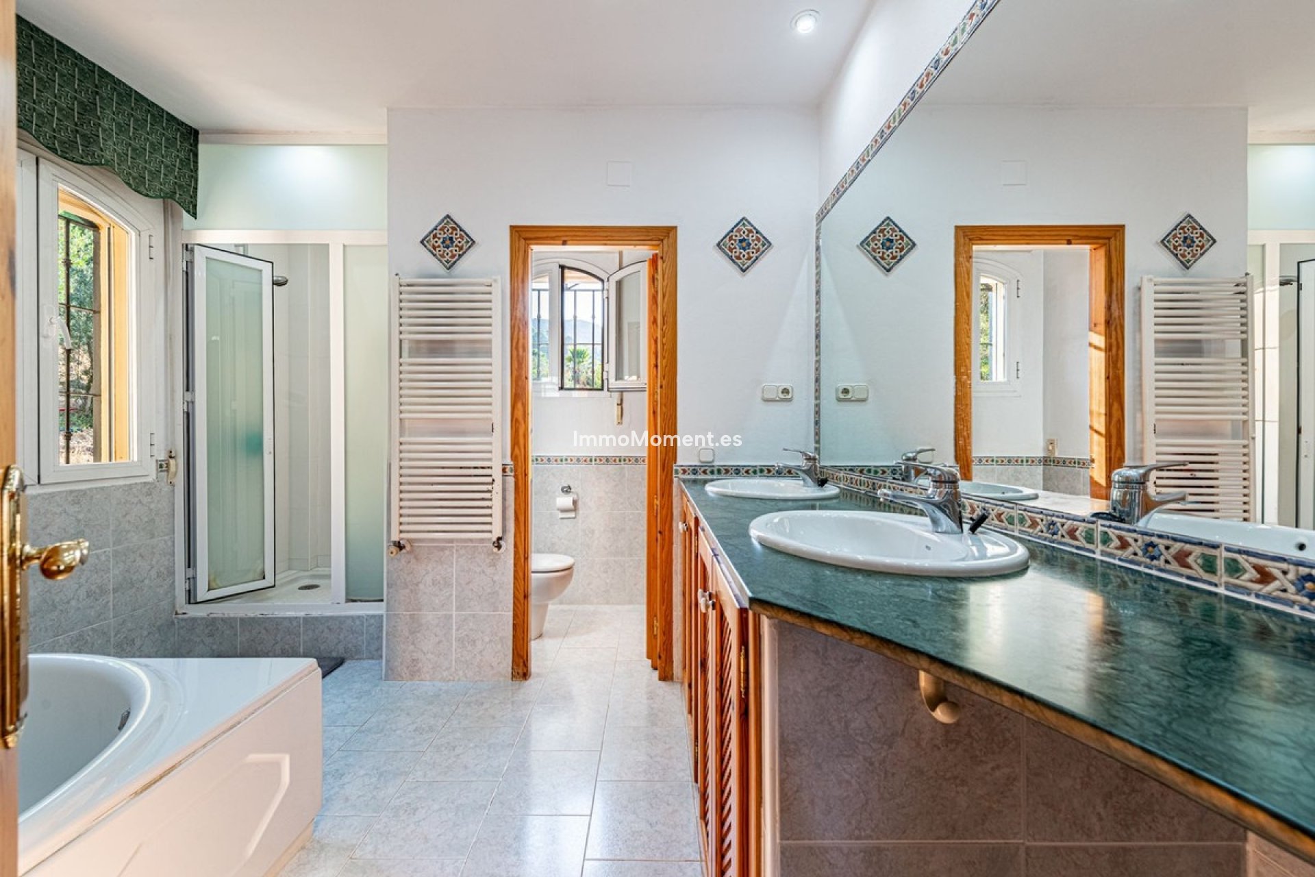 Bestaande woning - Villa - Binnenland  - Alhaurín de la Torre