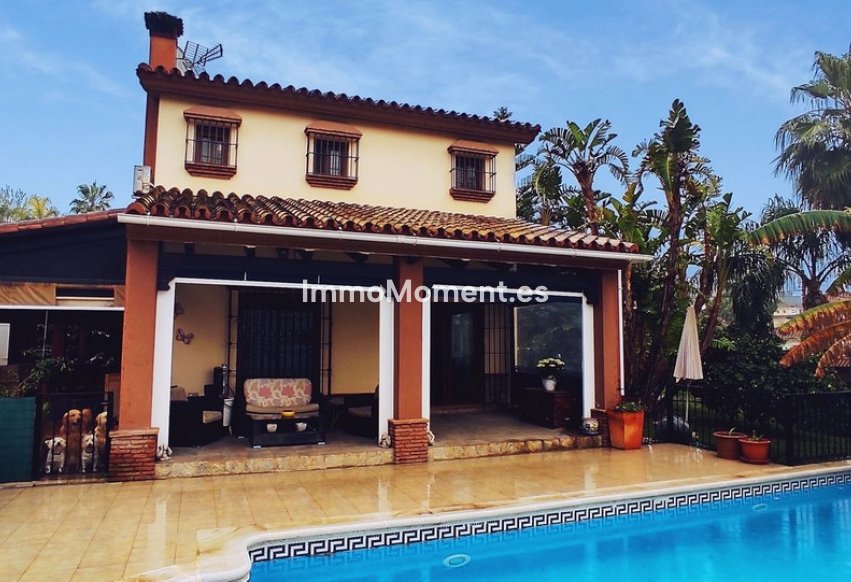 Bestaande woning - Villa - Binnenland  - Alhaurín el Grande Centro