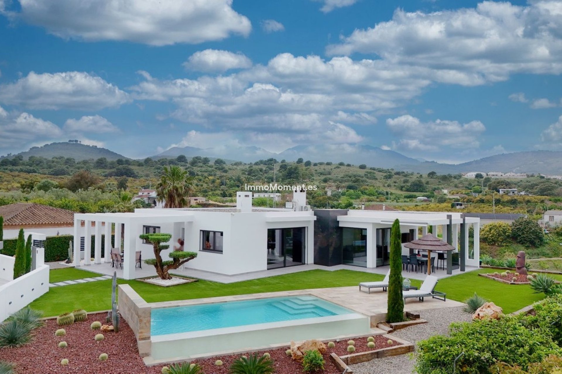 Bestaande woning - Villa - Binnenland  - Alhaurín el Grande Centro