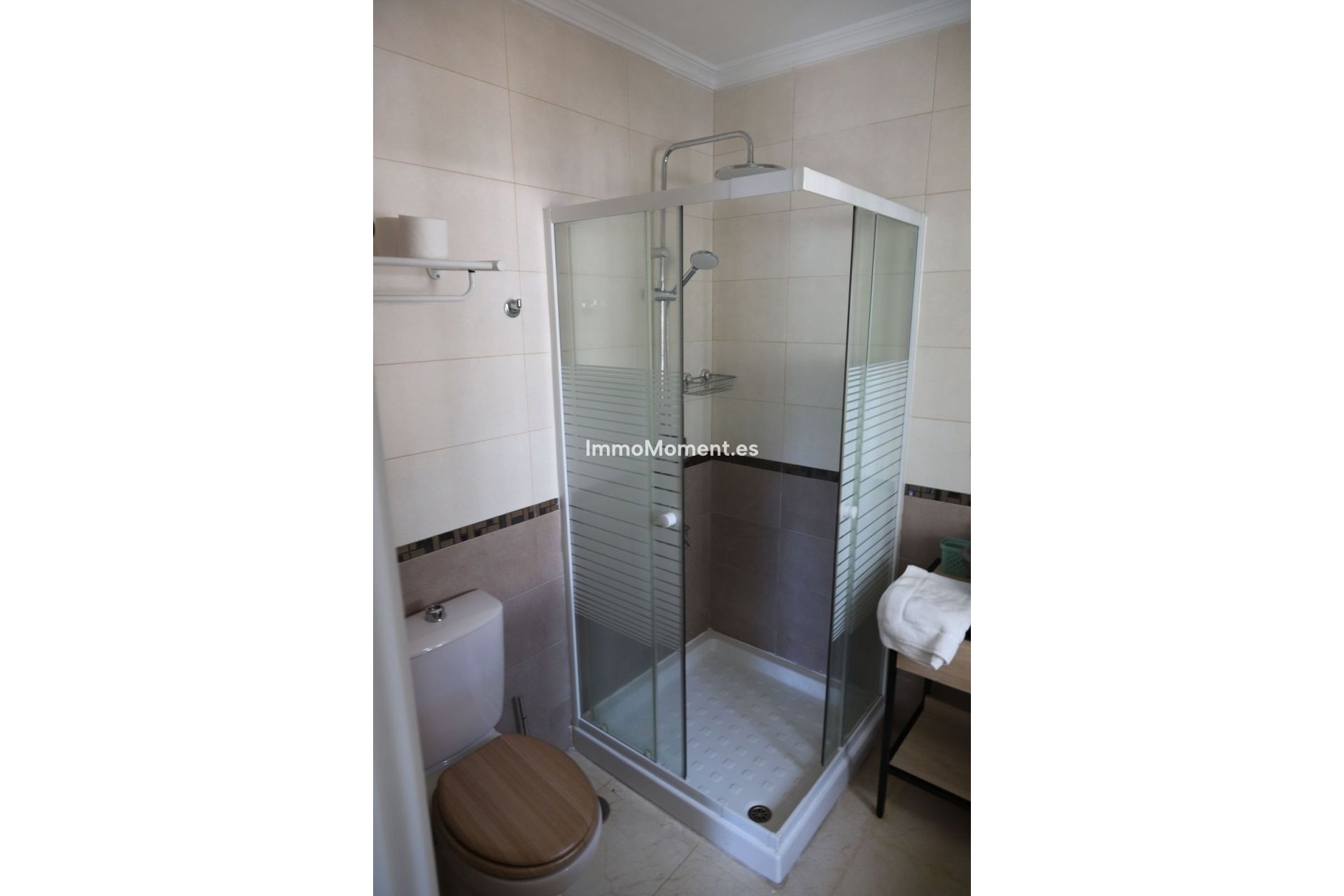 Bestaande woning - Villa - Binnenland  - Alhaurín el Grande Centro