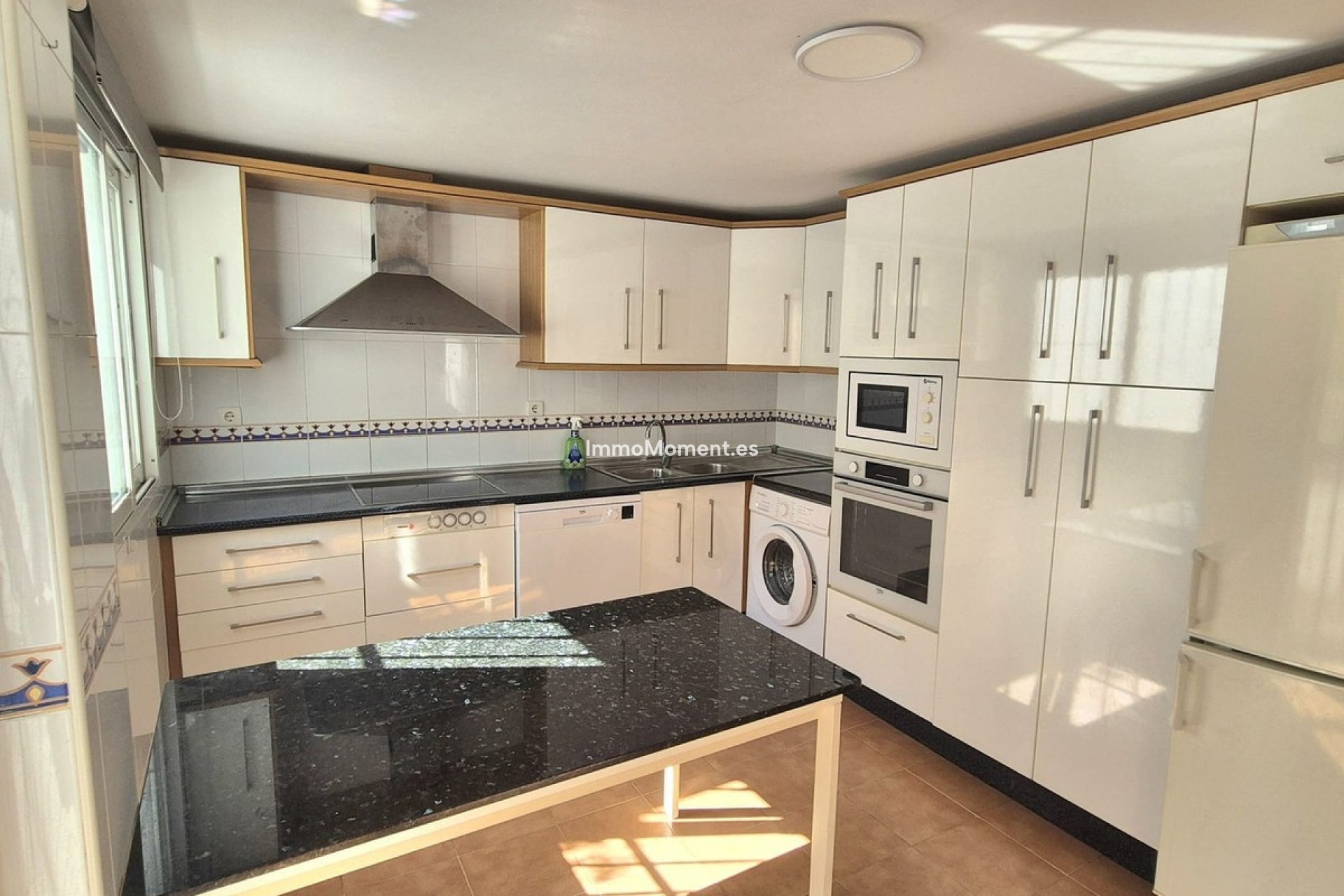 Bestaande woning - Villa - Binnenland  - Alhaurín Golf