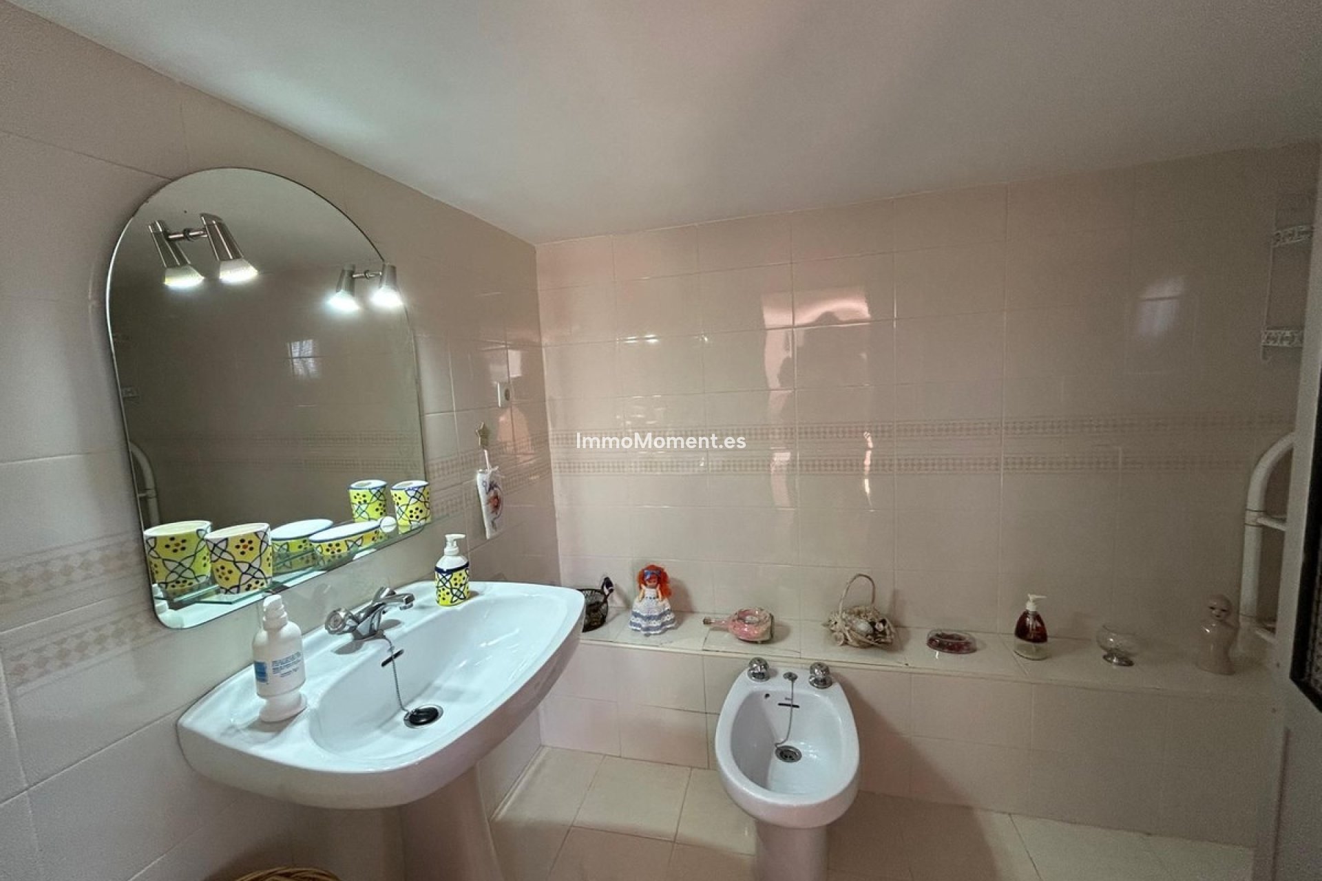 Bestaande woning - Villa - Binnenland  - Alora