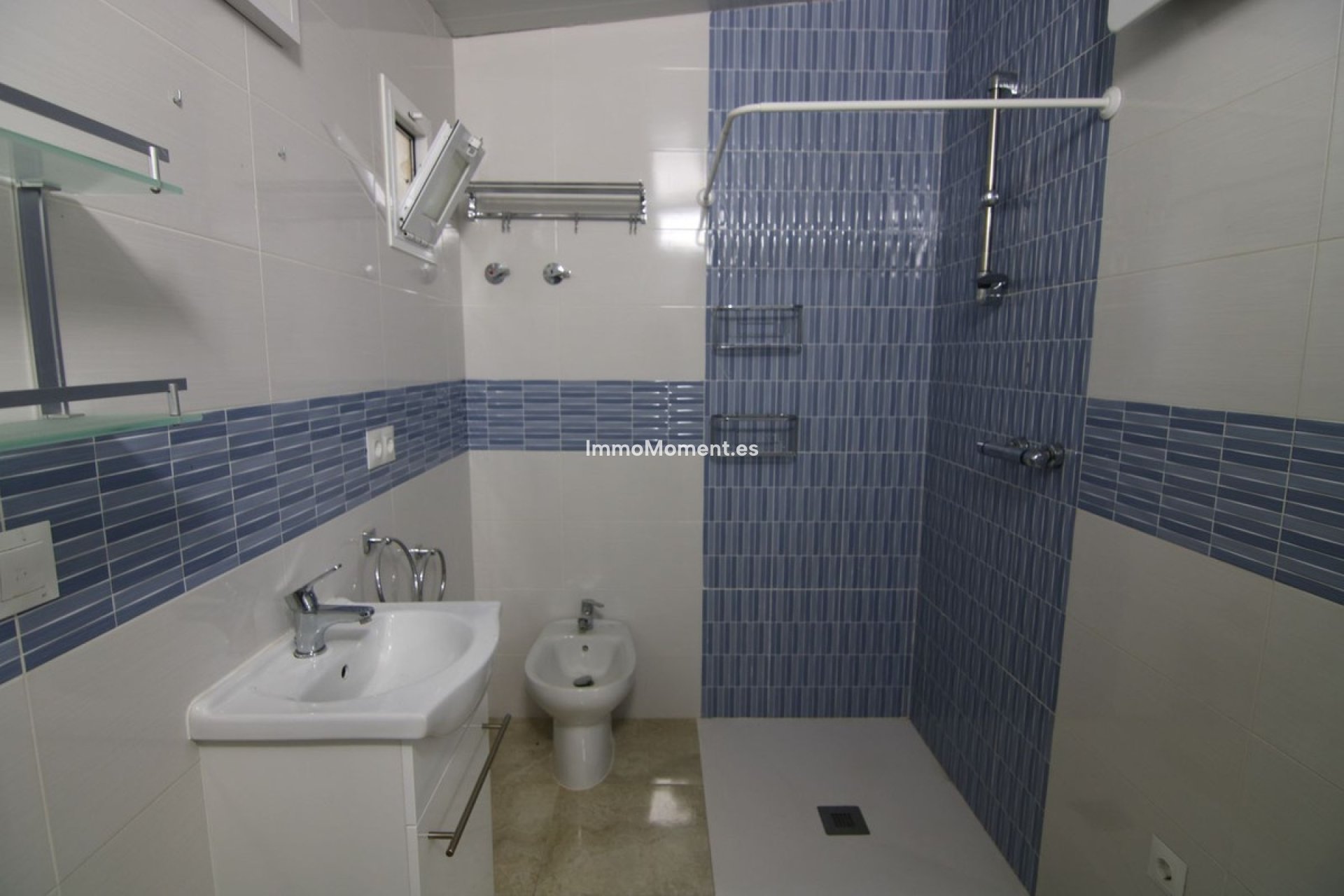 Bestaande woning - Villa - Binnenland  - Alora