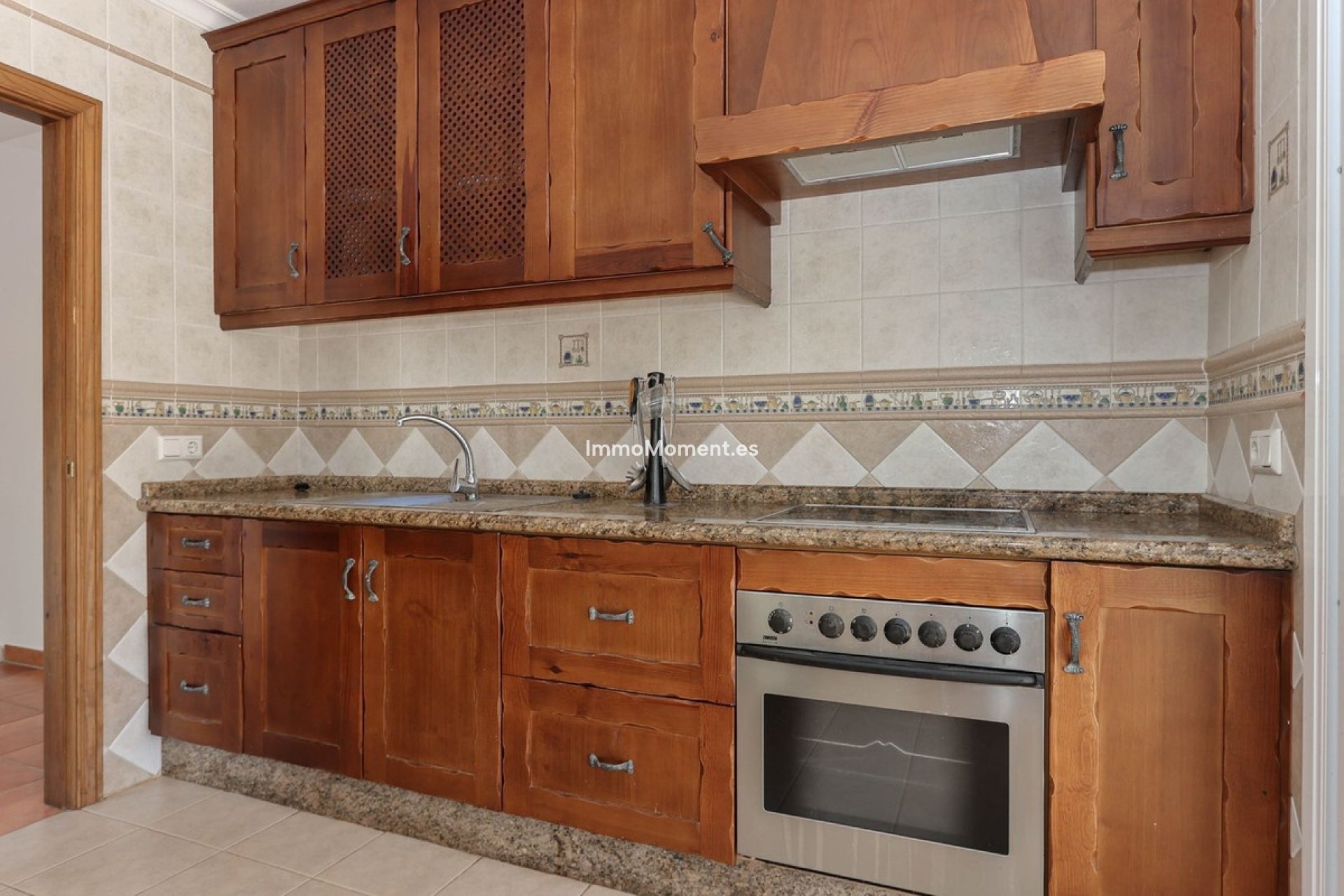 Bestaande woning - Villa - Binnenland  - Guaro