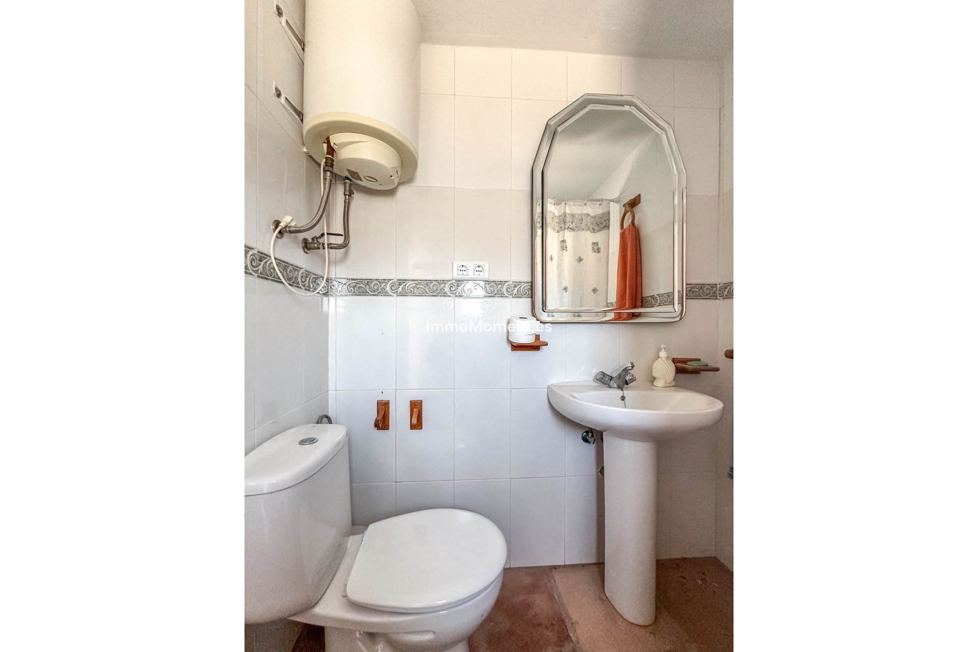 Bestaande woning - Villa - Binnenland  - Guaro