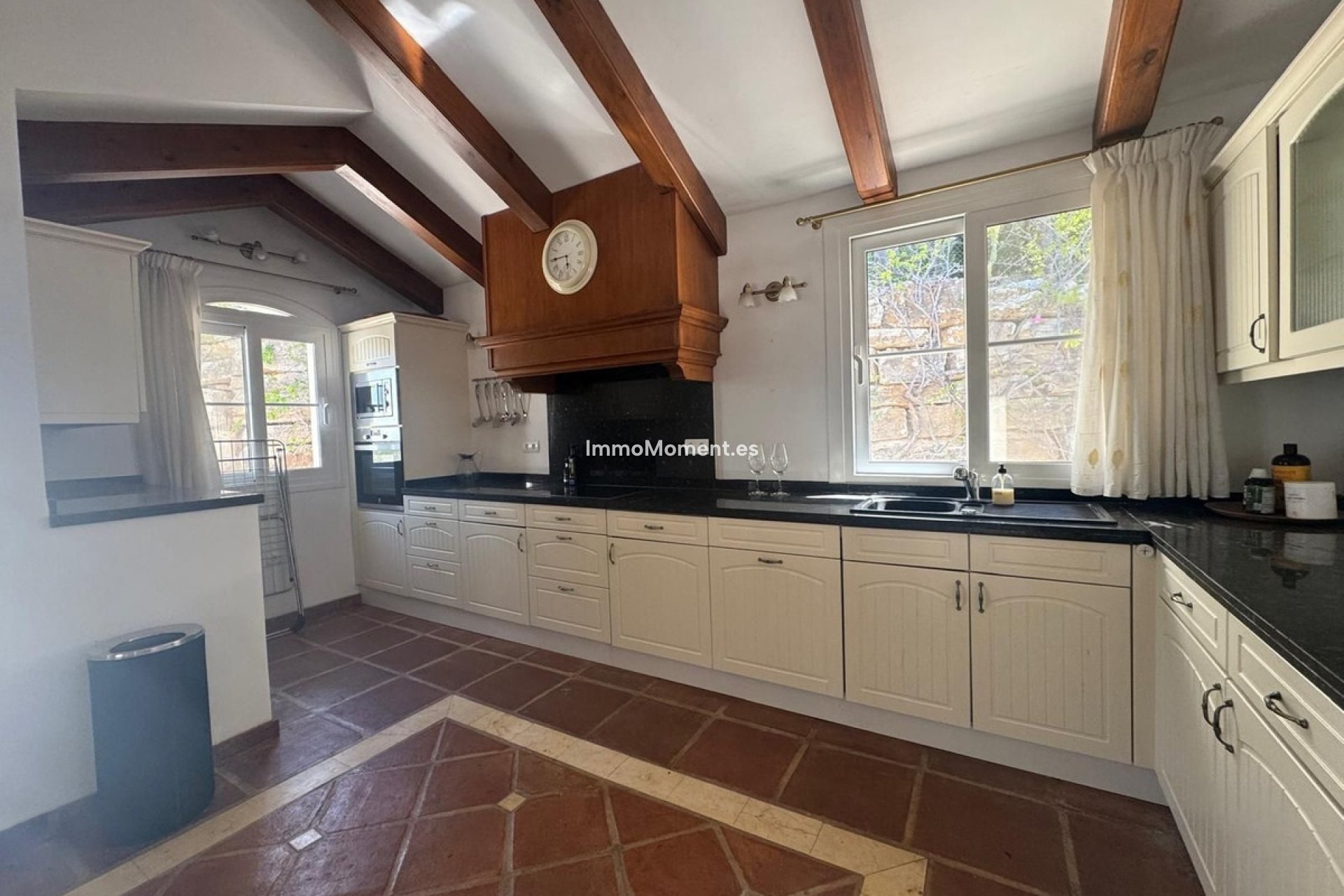 Bestaande woning - Villa - Binnenland  - Istán