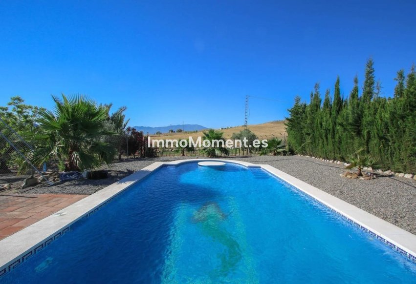 Bestaande woning - Villa - Binnenland  - Pizarra