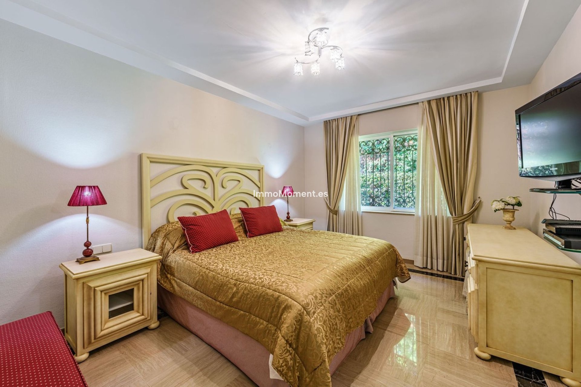 Bestaande woning - Villa - Estepona  - Benamara