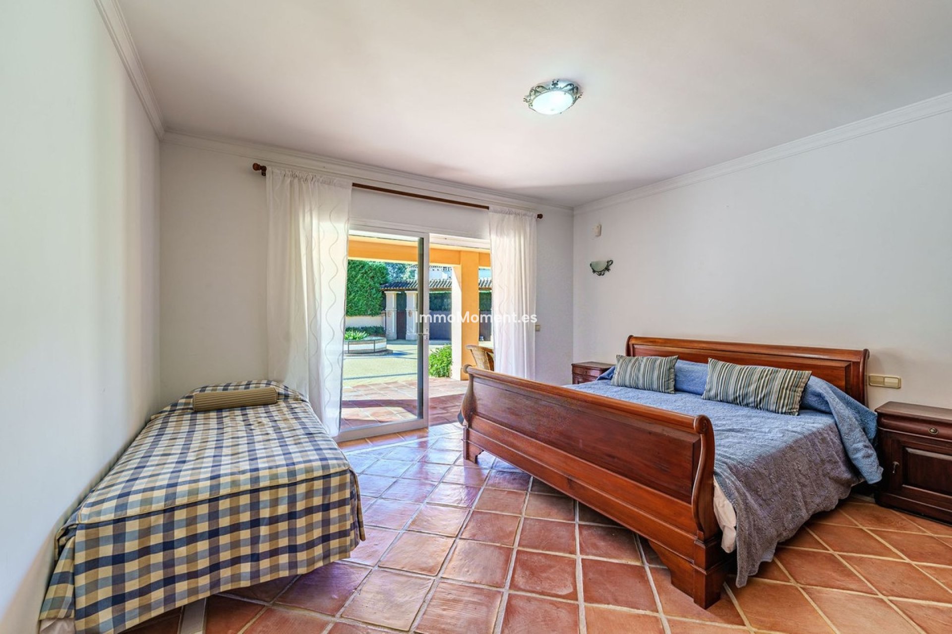 Bestaande woning - Villa - Estepona  - Benamara