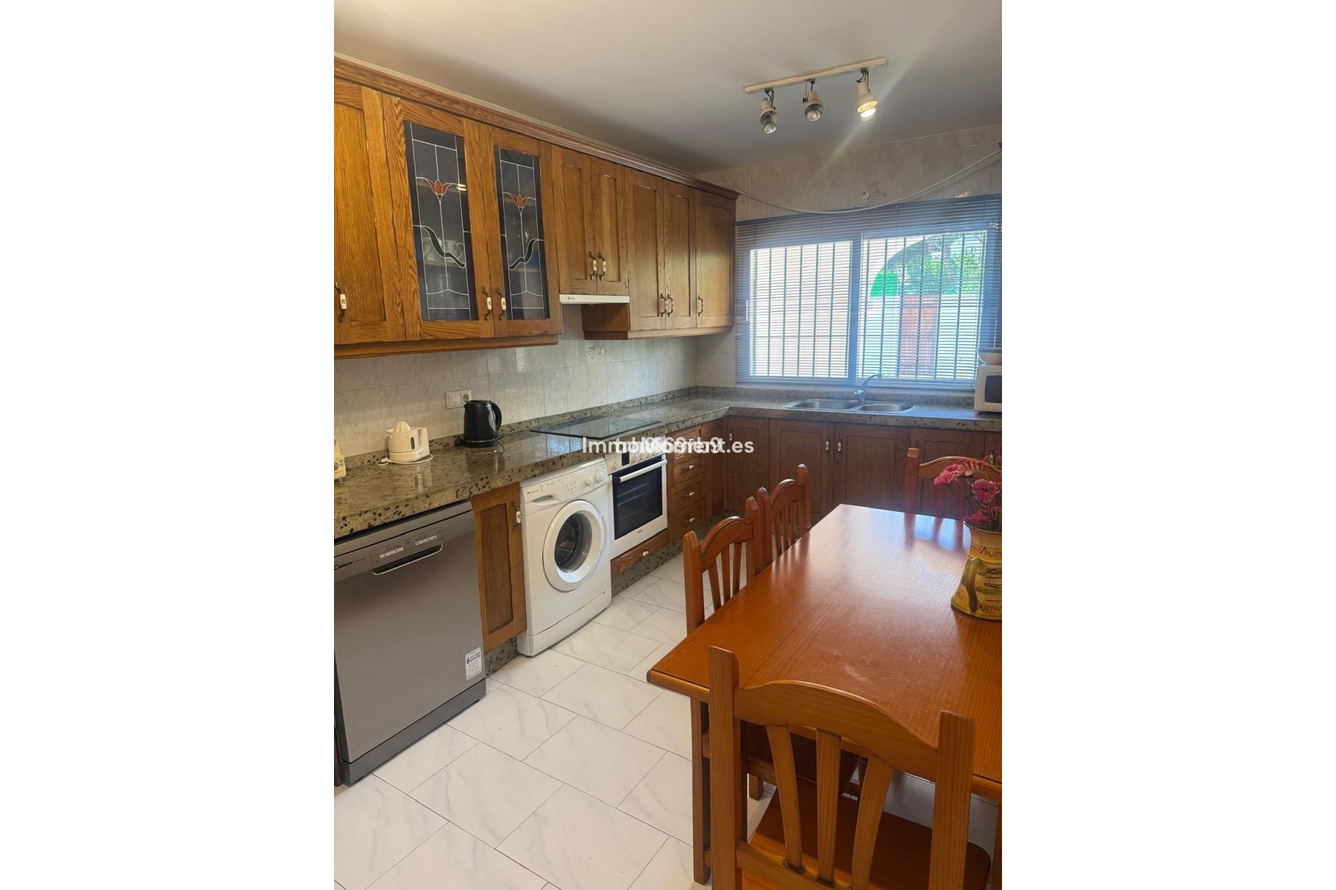 Bestaande woning - Villa - Estepona  - Benamara