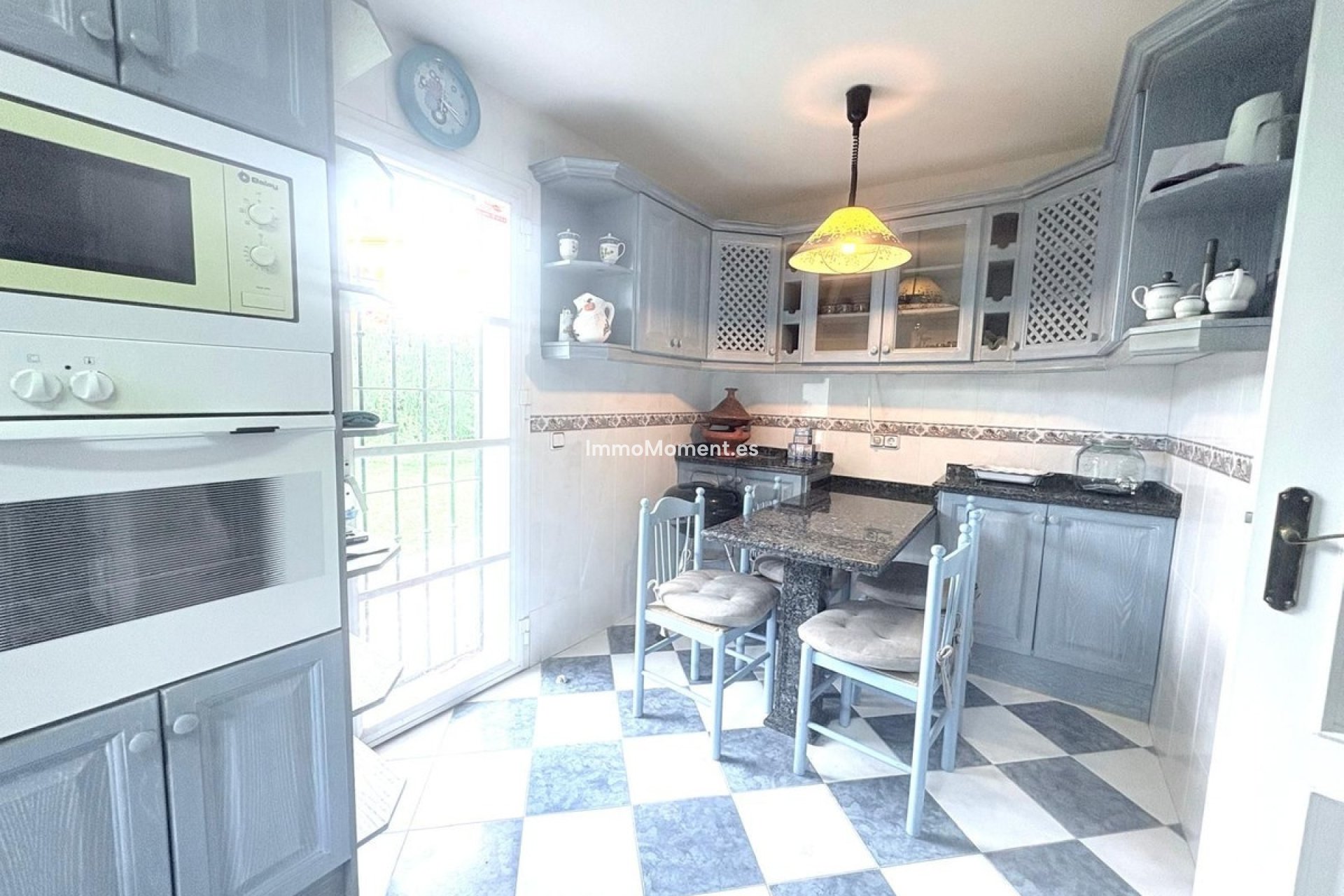 Bestaande woning - Villa - Estepona  - Cancelada