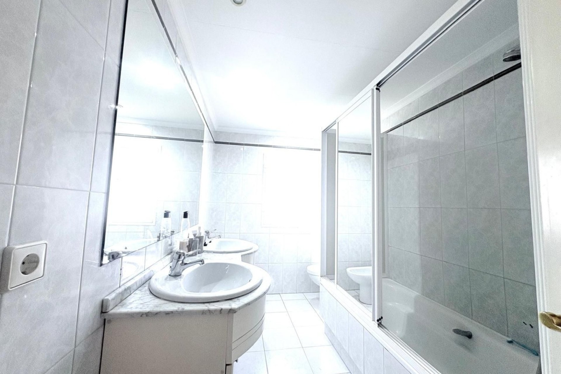 Bestaande woning - Villa - Estepona  - Cancelada