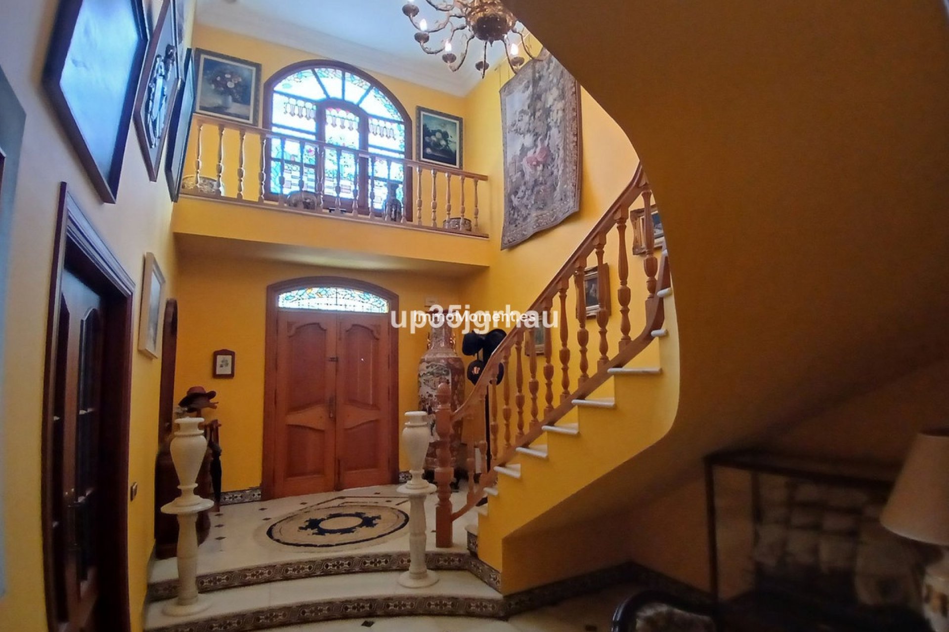 Bestaande woning - Villa - Estepona  - Estepona Centro