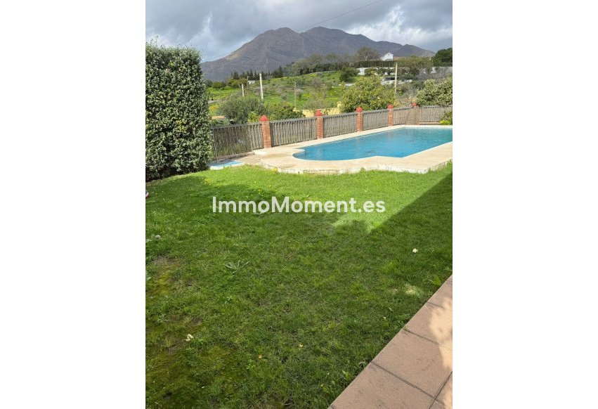 Bestaande woning - Villa - Estepona  - Estepona Centro