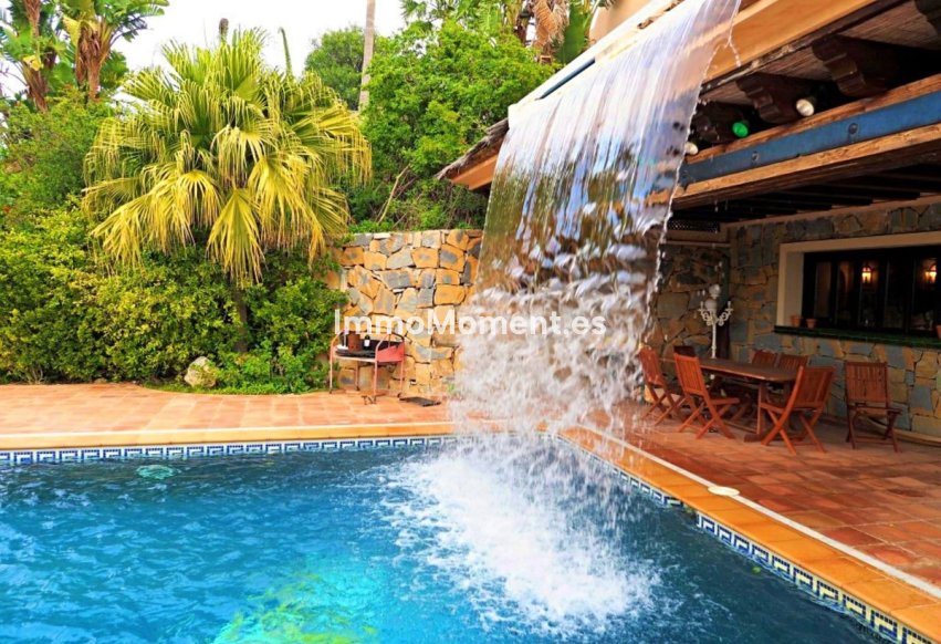 Bestaande woning - Villa - Estepona  - Estepona Centro