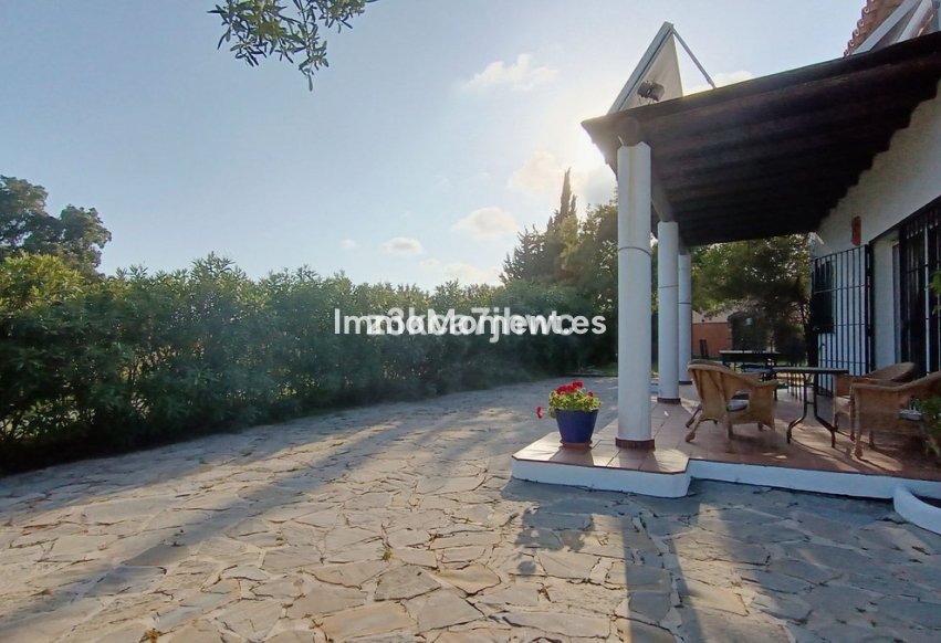 Bestaande woning - Villa - Estepona  - Estepona Centro