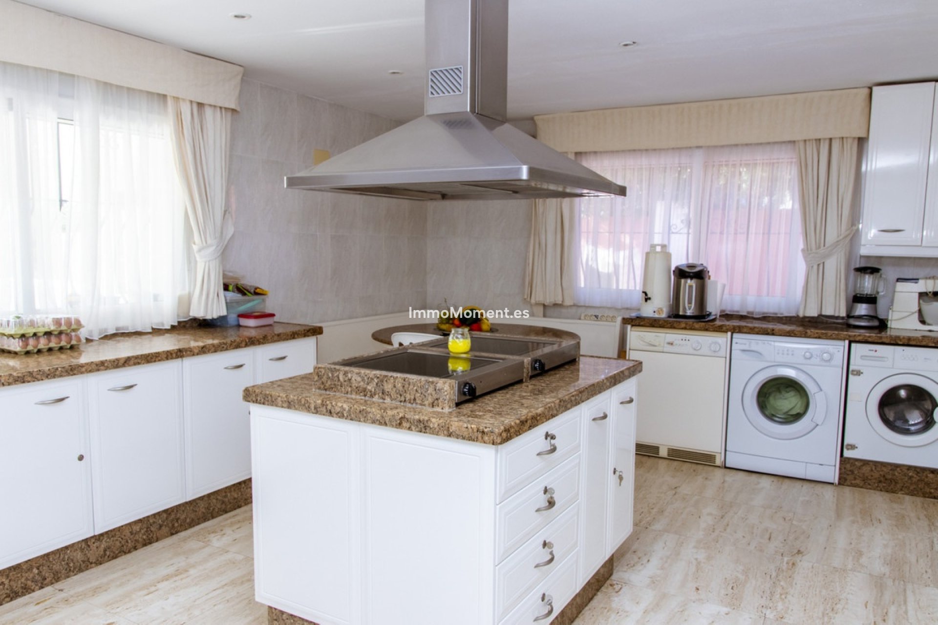 Bestaande woning - Villa - Estepona  - Estepona Centro