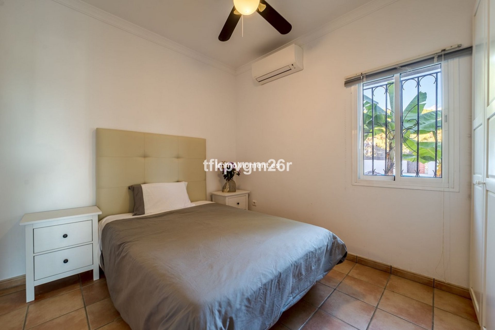 Bestaande woning - Villa - Estepona  - Estepona Centro