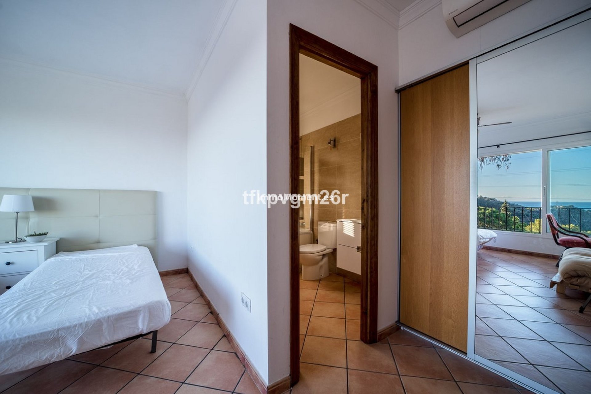 Bestaande woning - Villa - Estepona  - Estepona Centro