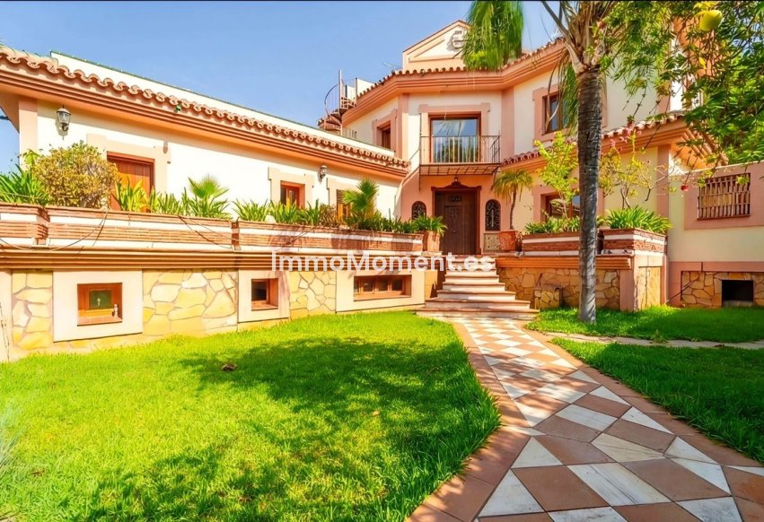Bestaande woning - Villa - Estepona  - Estepona Centro