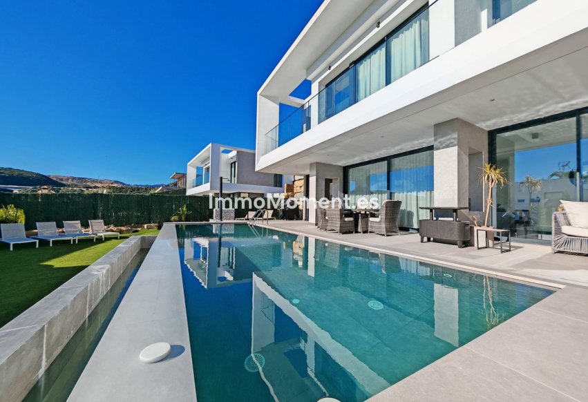 Bestaande woning - Villa - Estepona  - Valle Romano