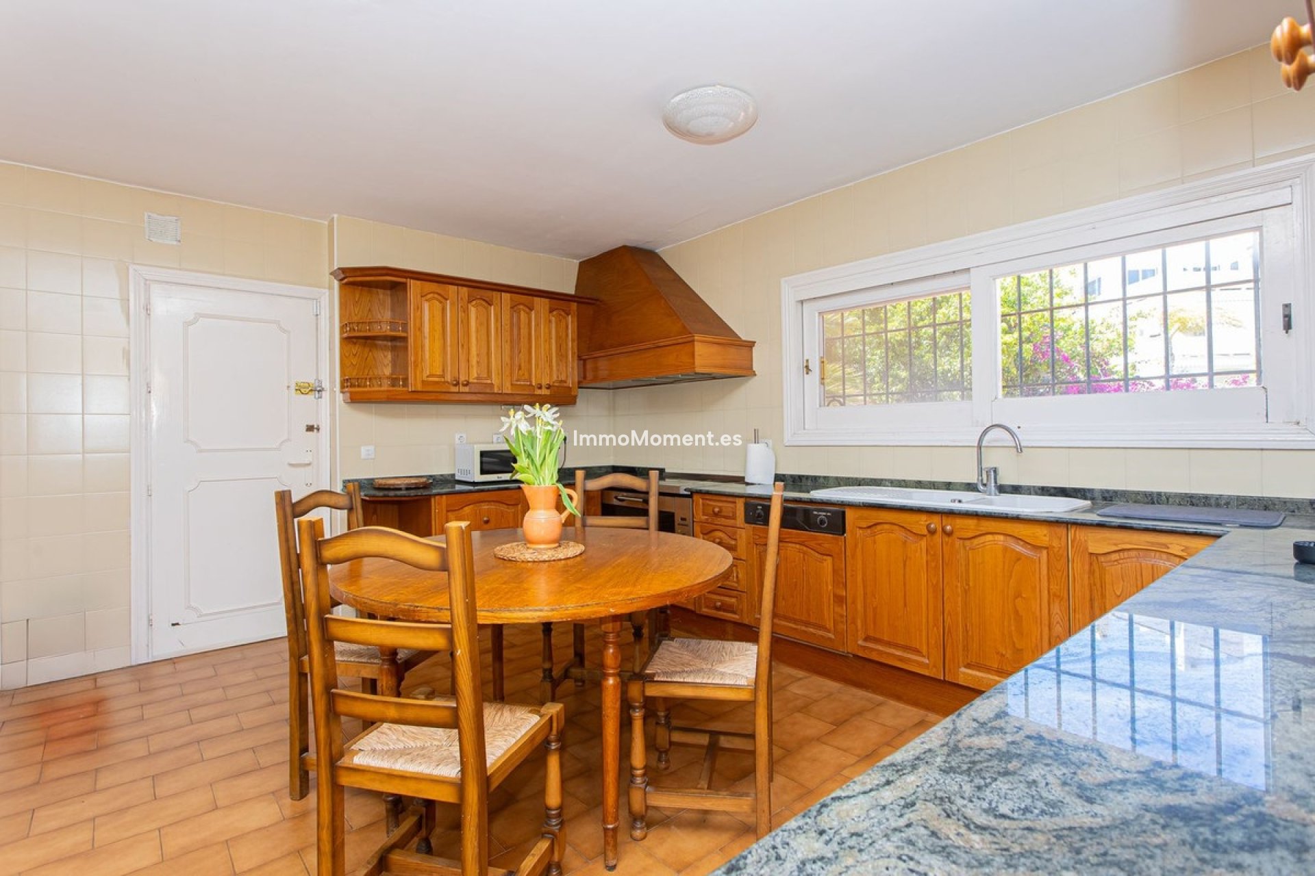 Bestaande woning - Villa - Marbella - Nueva Andalucía