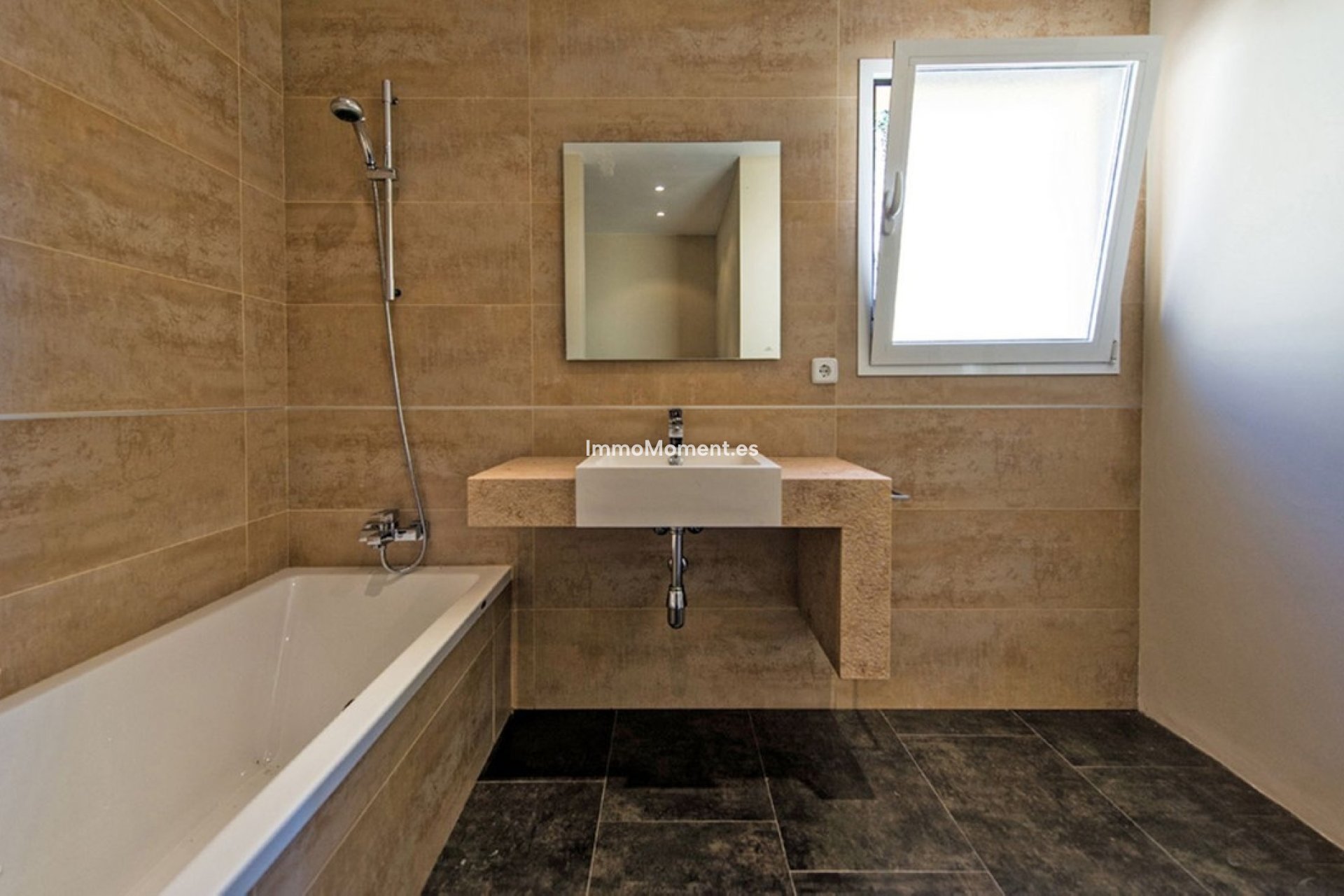 Bestaande woning - Vrijstaande villa - Benalmadena - Benalmadena Centro