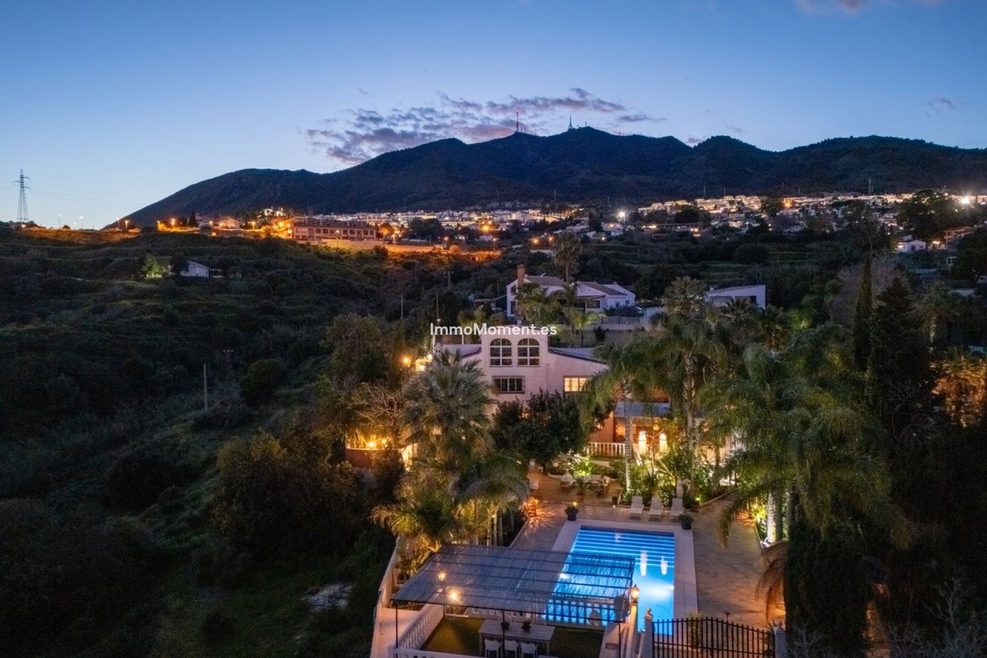 Bestaande woning - Vrijstaande villa - Benalmadena - Benalmadena Centro