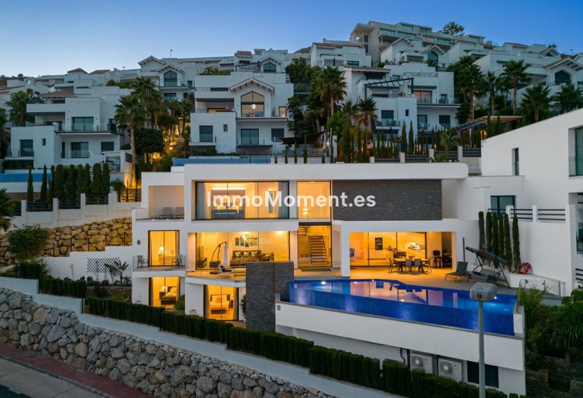 Bestaande woning - Vrijstaande villa - Benalmadena - Benalmadena Costa