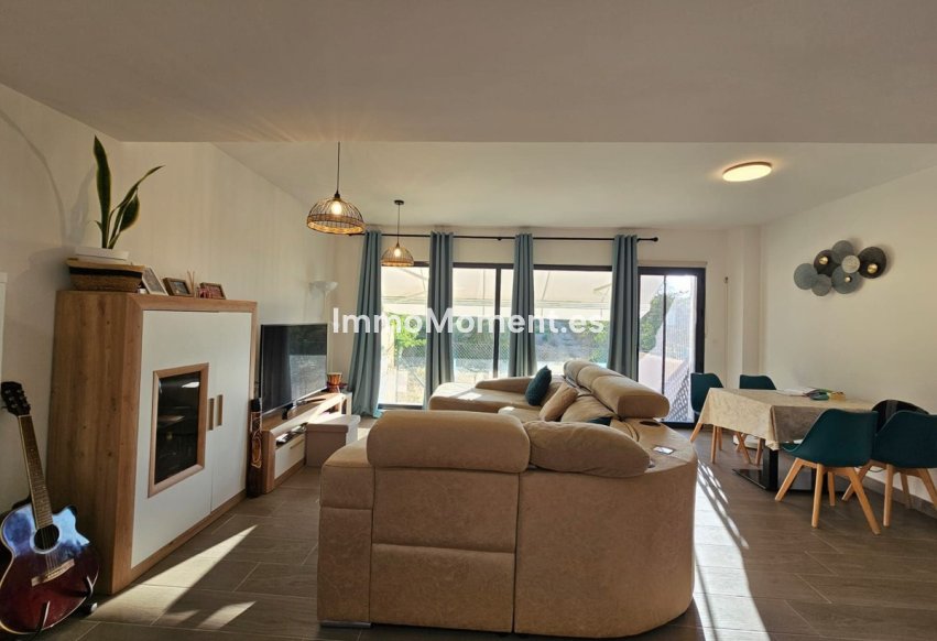 Bestaande woning - Vrijstaande villa - Binnenland  - Alhaurín de la Torre