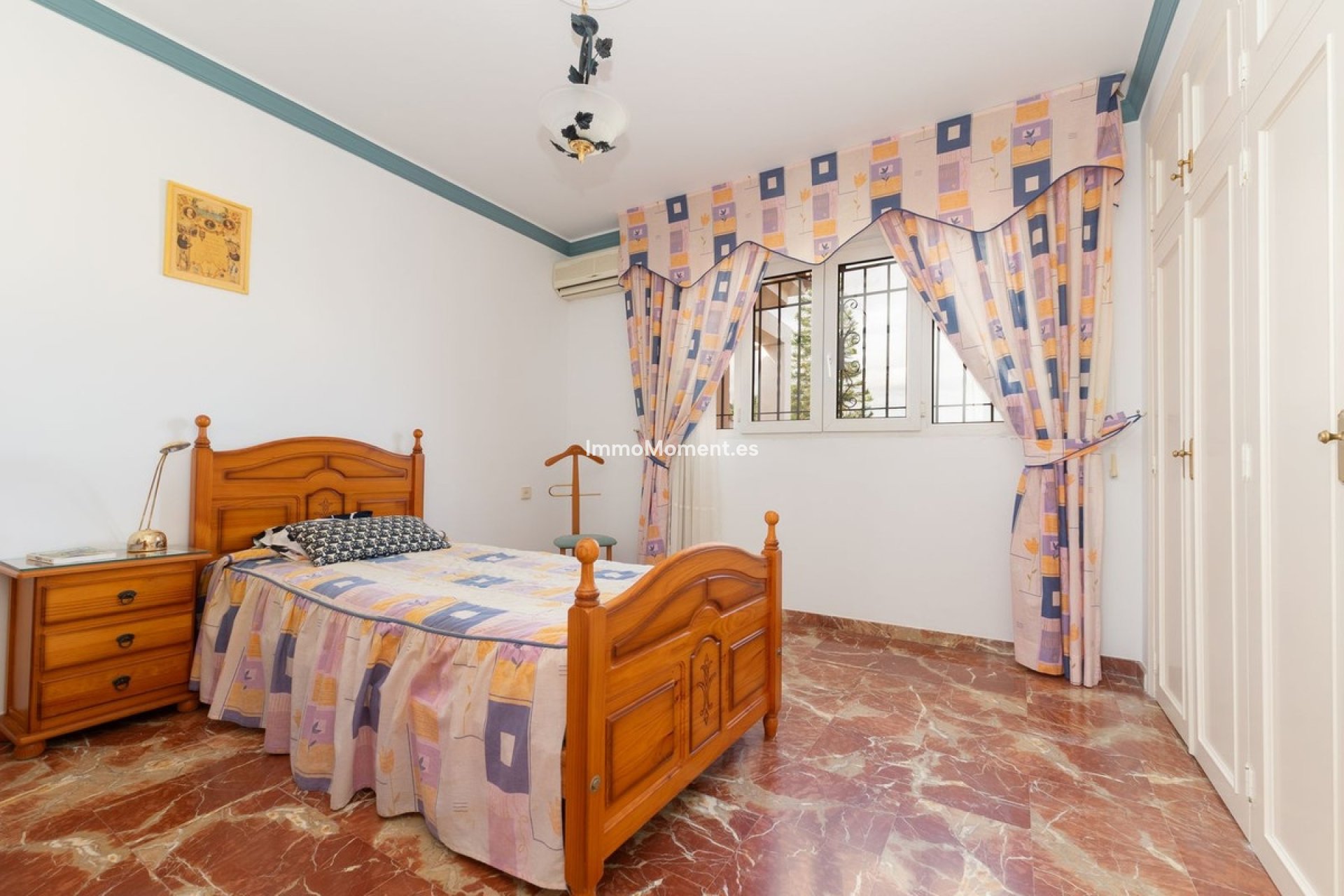 Bestaande woning - Vrijstaande villa - Binnenland  - Alhaurín de la Torre