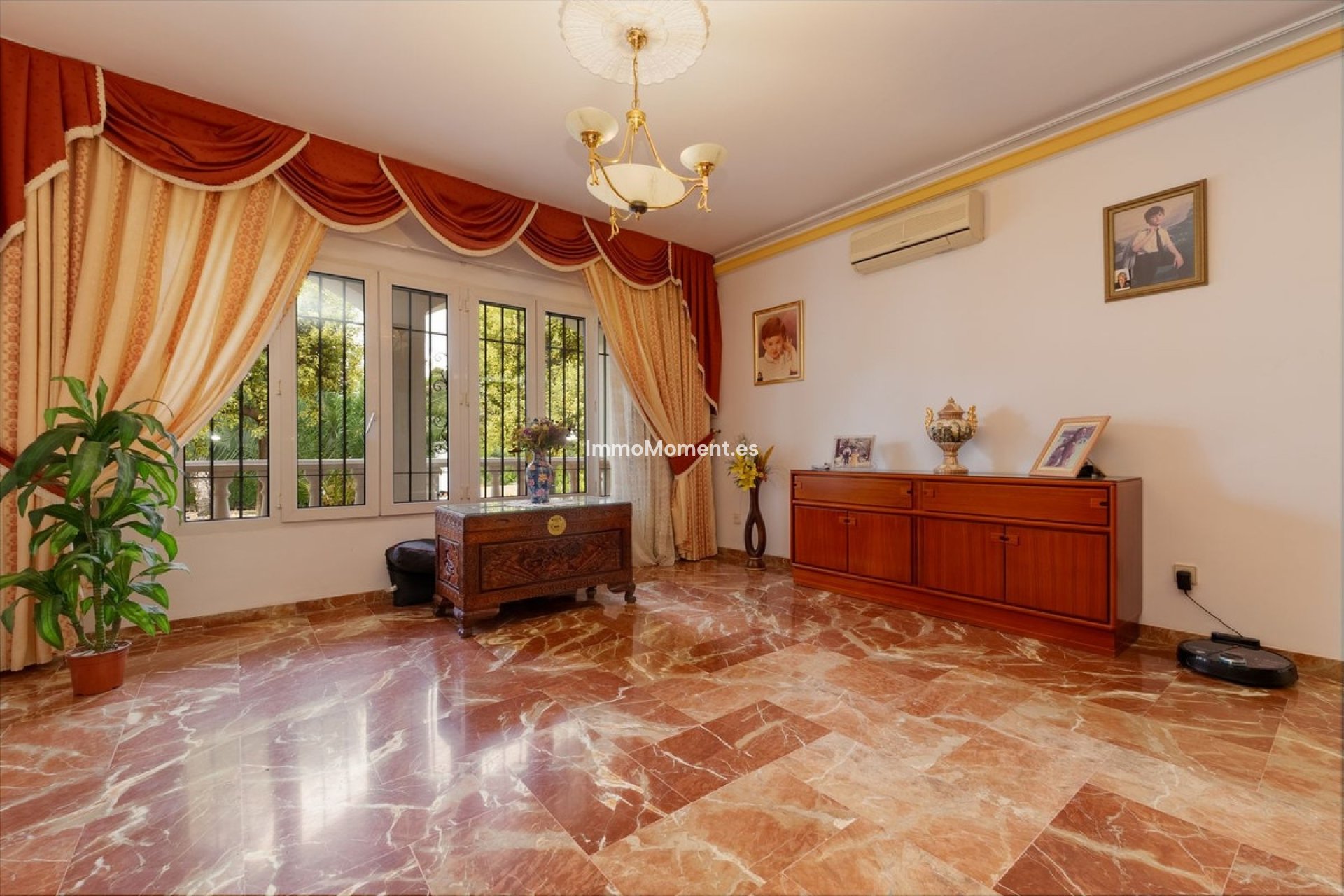 Bestaande woning - Vrijstaande villa - Binnenland  - Alhaurín de la Torre