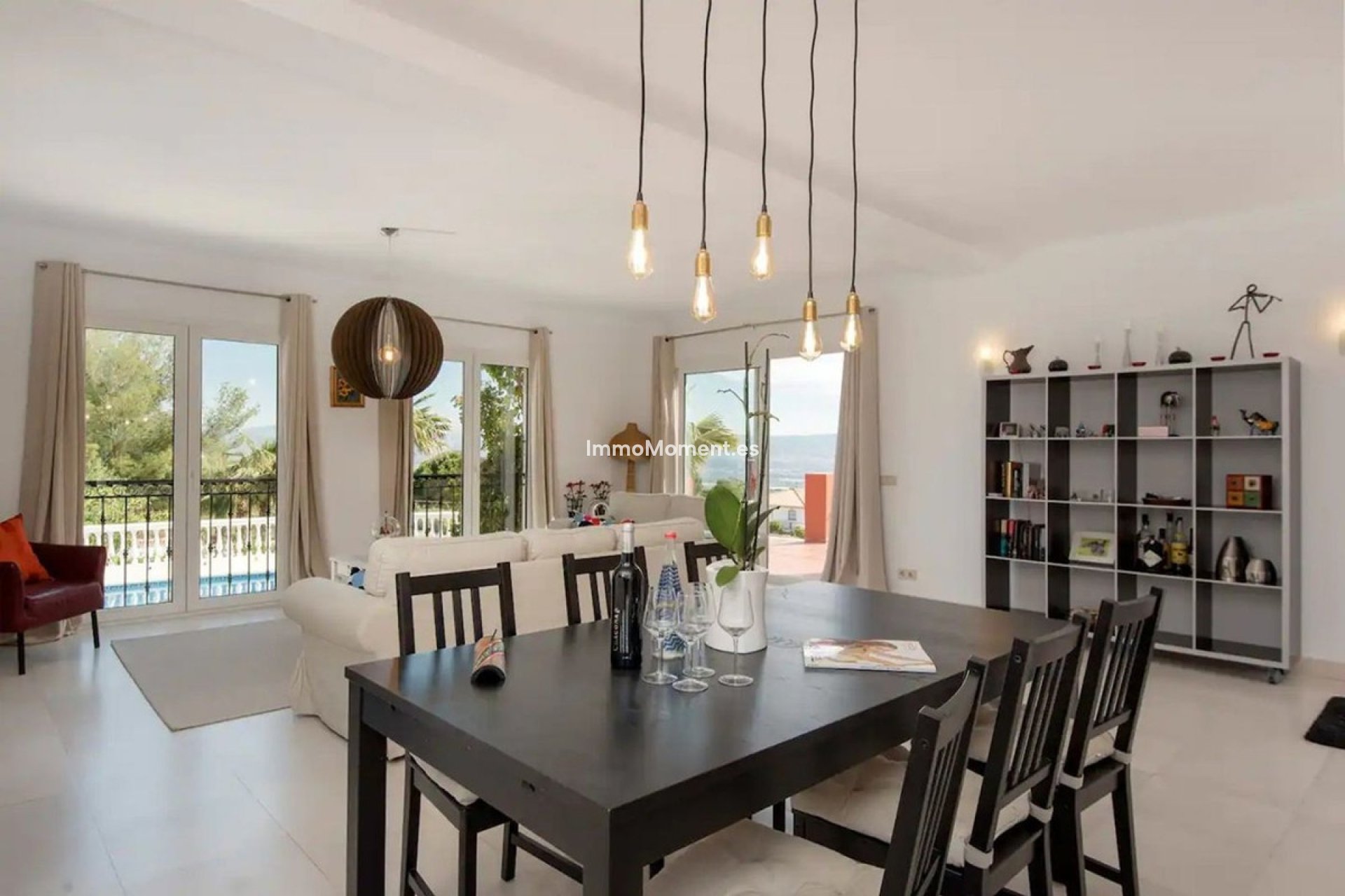 Bestaande woning - Vrijstaande villa - Binnenland  - Alhaurín de la Torre