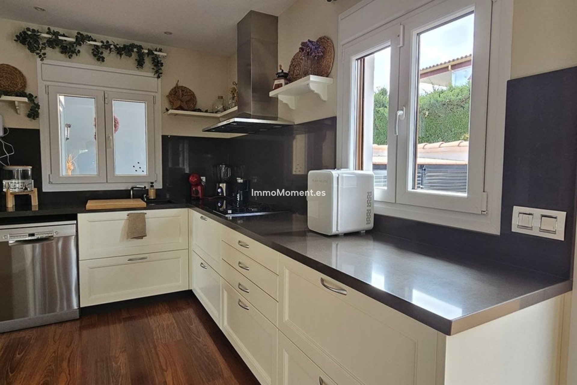 Bestaande woning - Vrijstaande villa - Binnenland  - Alhaurín de la Torre