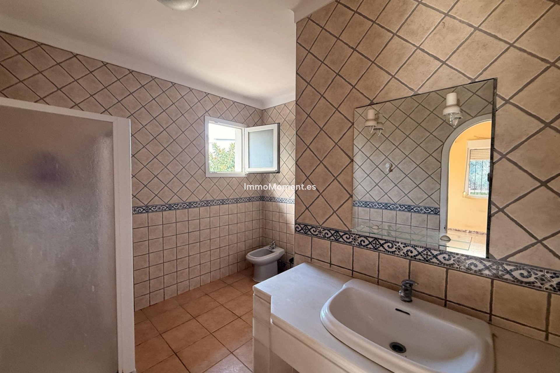 Bestaande woning - Vrijstaande villa - Binnenland  - Alhaurín de la Torre