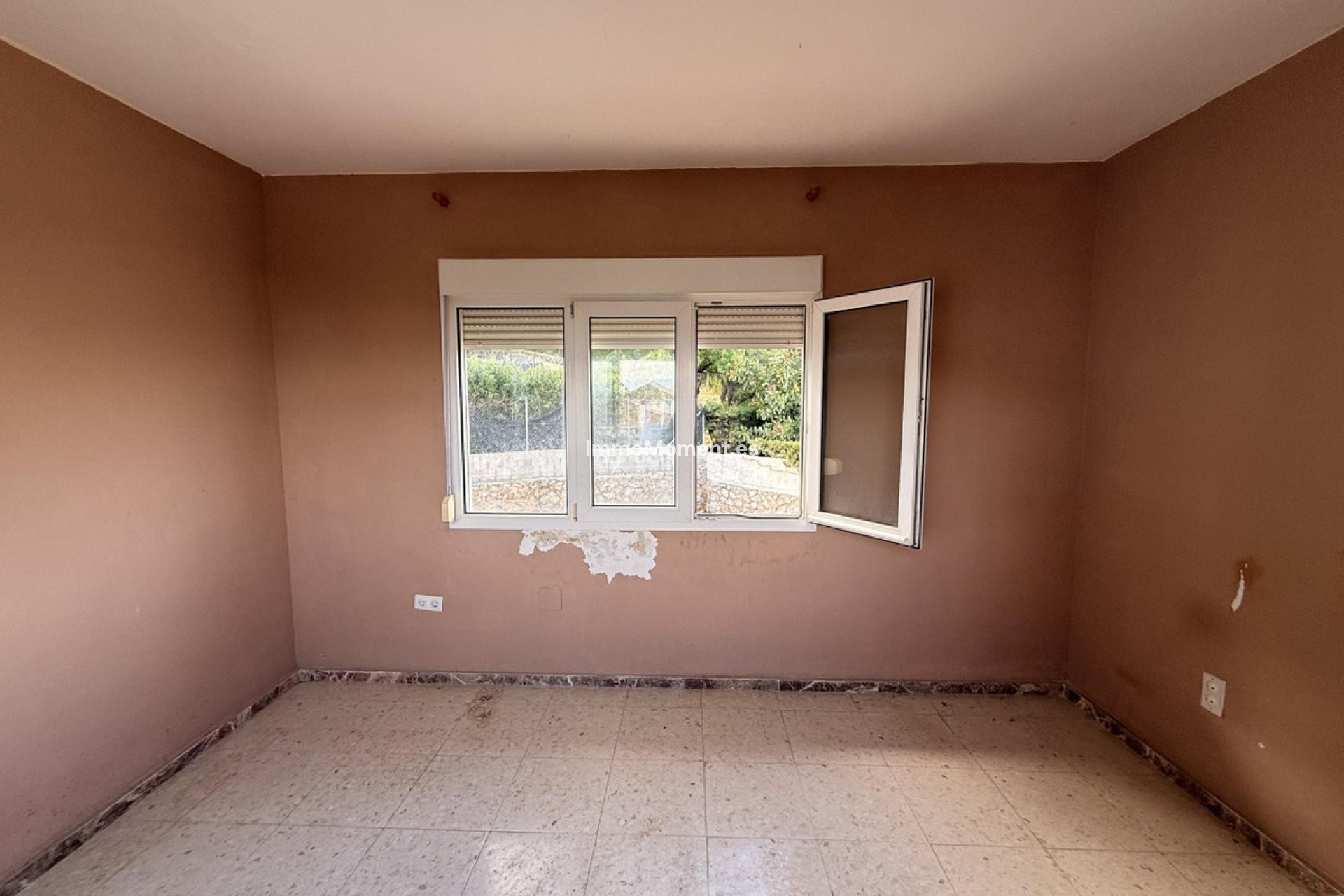Bestaande woning - Vrijstaande villa - Binnenland  - Alhaurín de la Torre