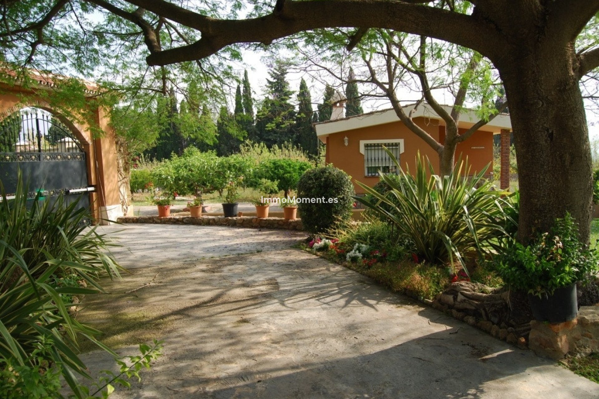 Bestaande woning - Vrijstaande villa - Binnenland  - Alhaurín de la Torre