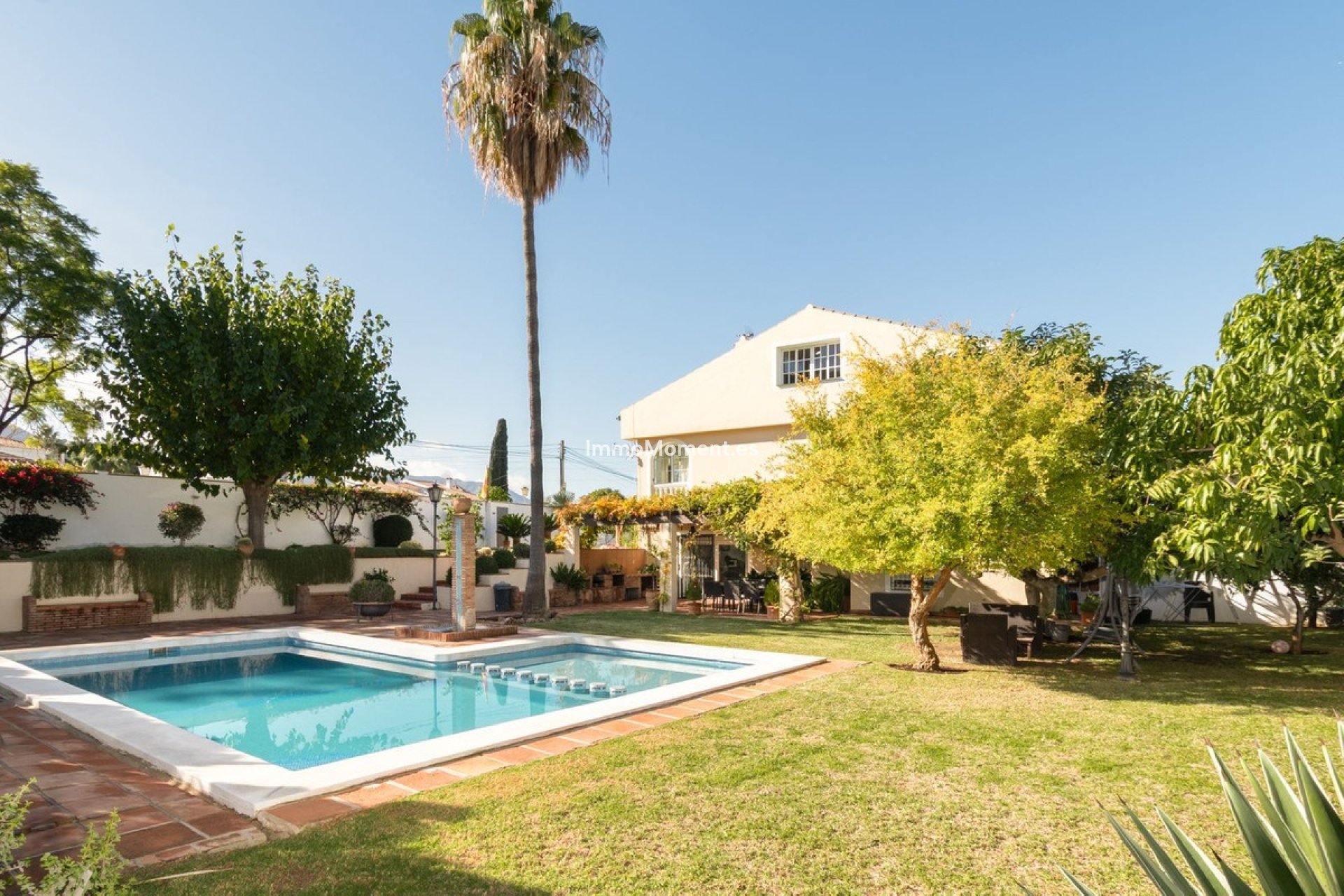 Bestaande woning - Vrijstaande villa - Binnenland  - Alhaurín de la Torre