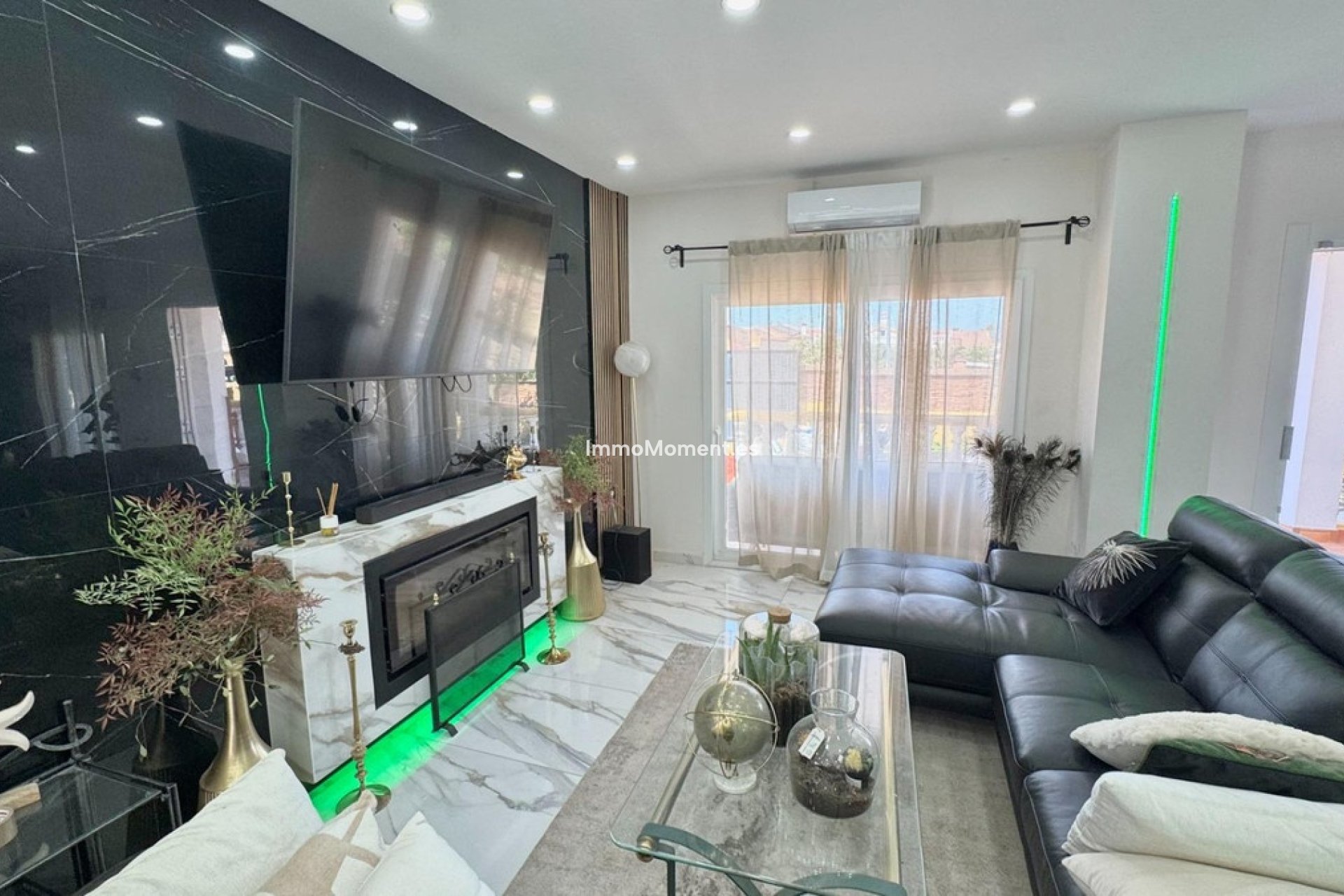 Bestaande woning - Vrijstaande villa - Binnenland  - Alhaurín de la Torre