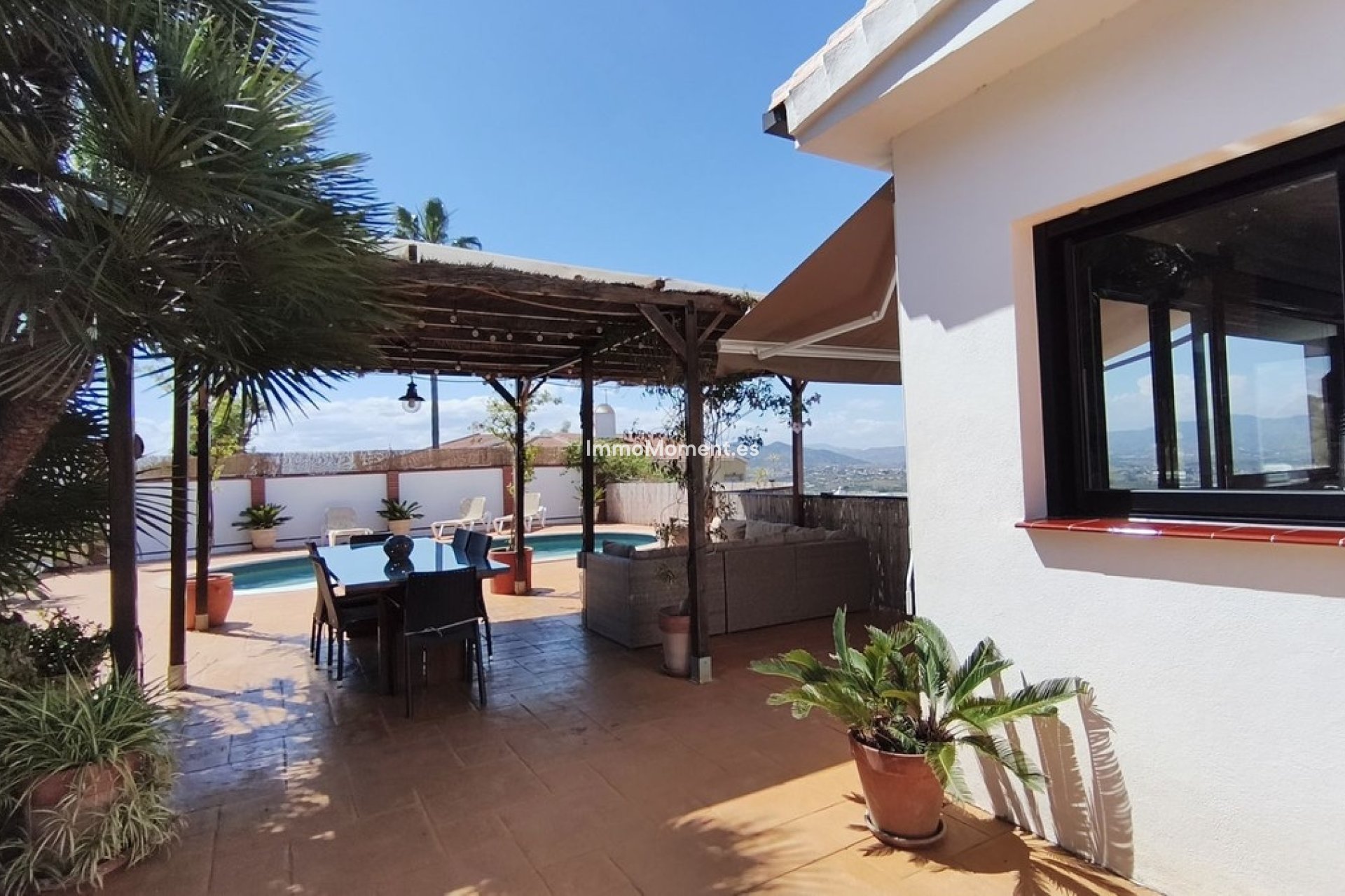 Bestaande woning - Vrijstaande villa - Binnenland  - Alhaurín de la Torre