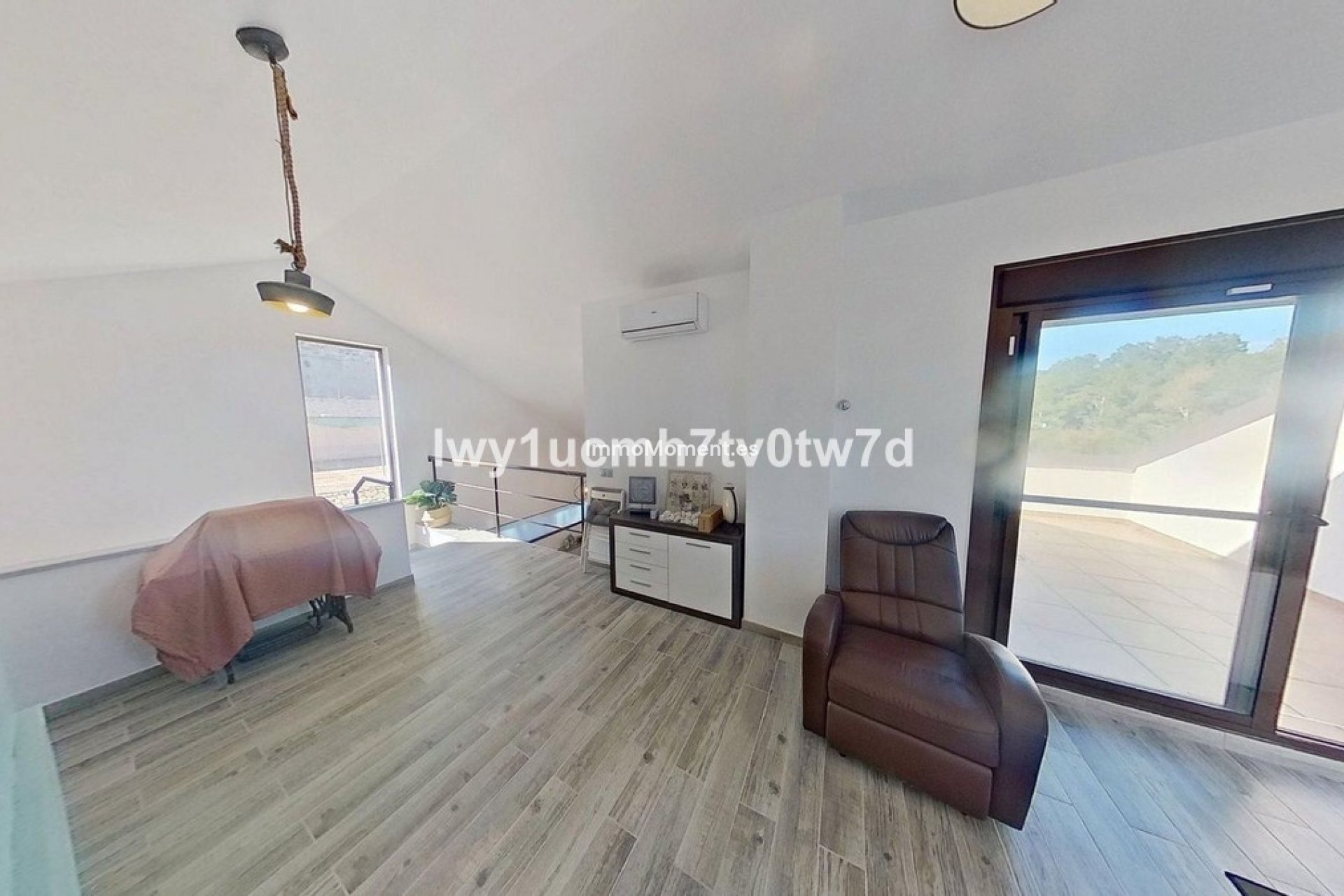 Bestaande woning - Vrijstaande villa - Binnenland  - Alhaurín de la Torre