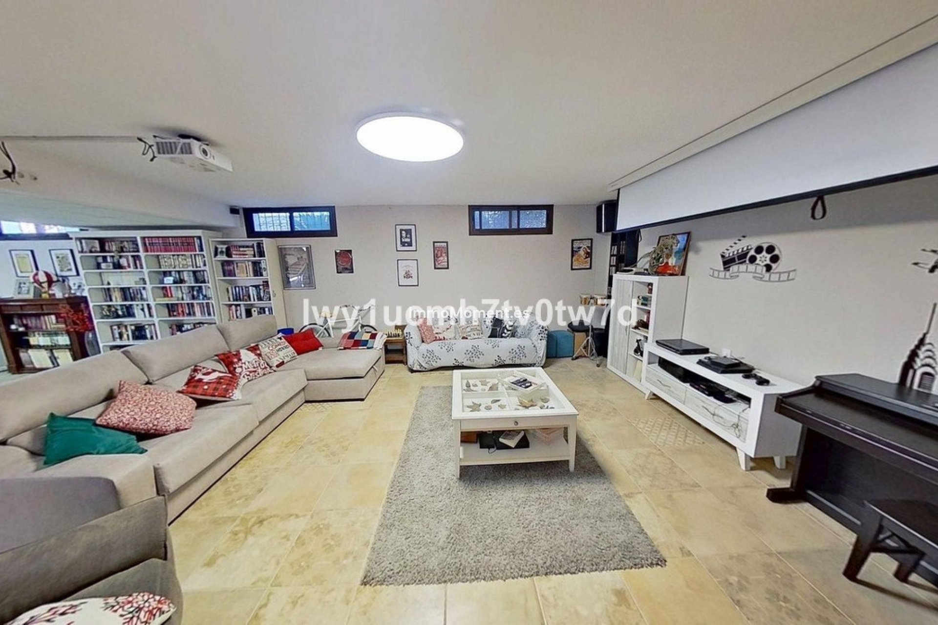 Bestaande woning - Vrijstaande villa - Binnenland  - Alhaurín de la Torre