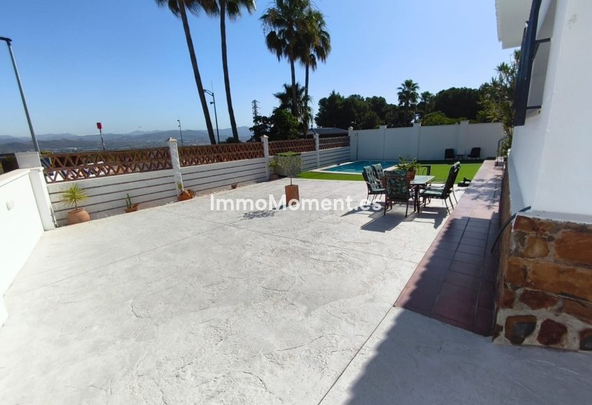 Bestaande woning - Vrijstaande villa - Binnenland  - Alhaurín de la Torre