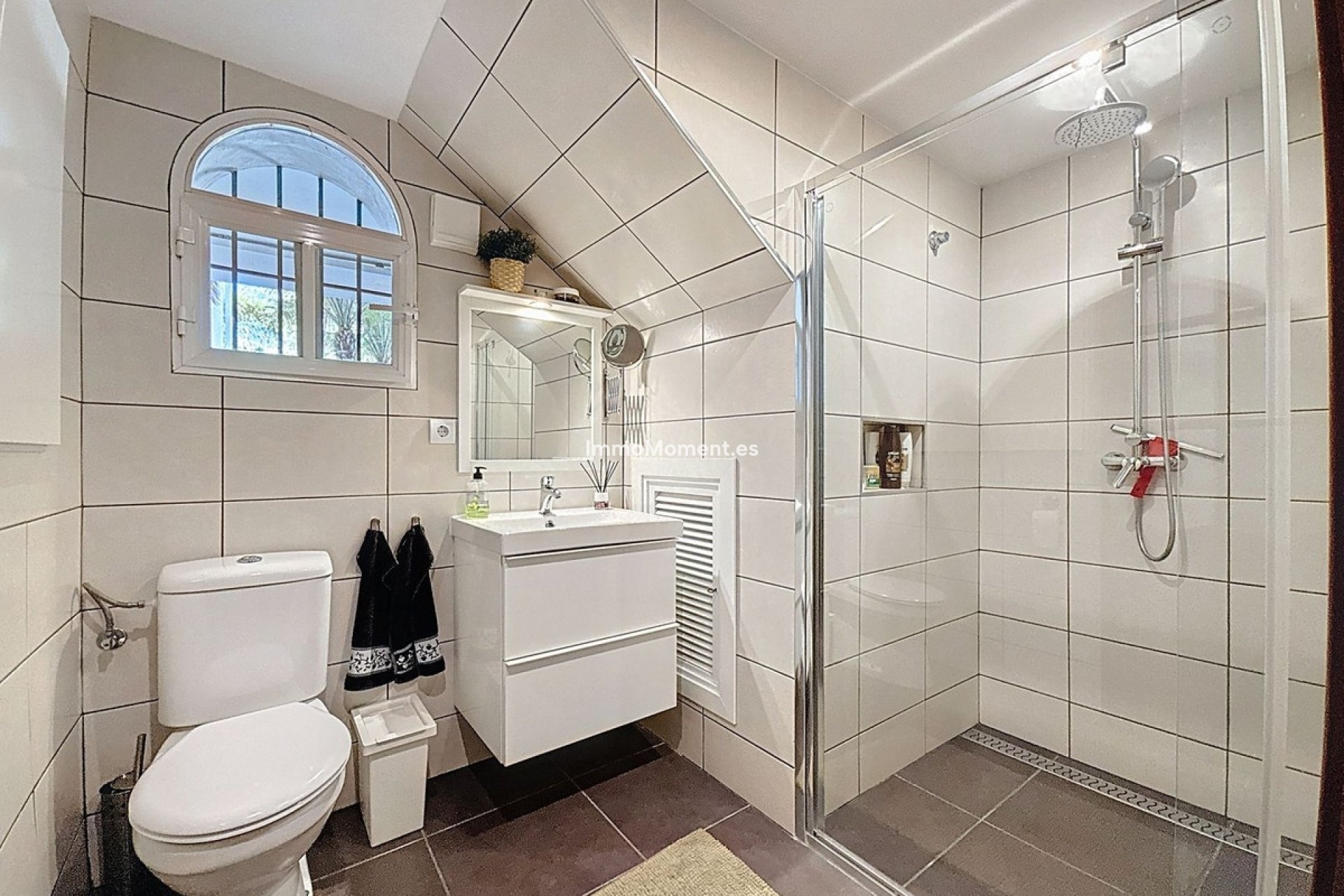 Bestaande woning - Vrijstaande villa - Binnenland  - Alhaurín de la Torre