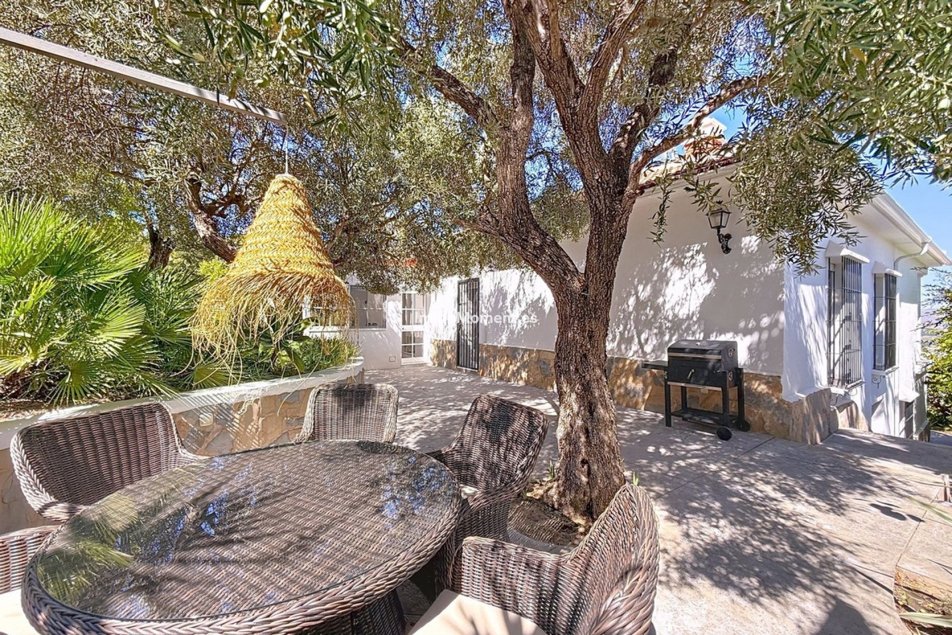 Bestaande woning - Vrijstaande villa - Binnenland  - Alhaurín de la Torre